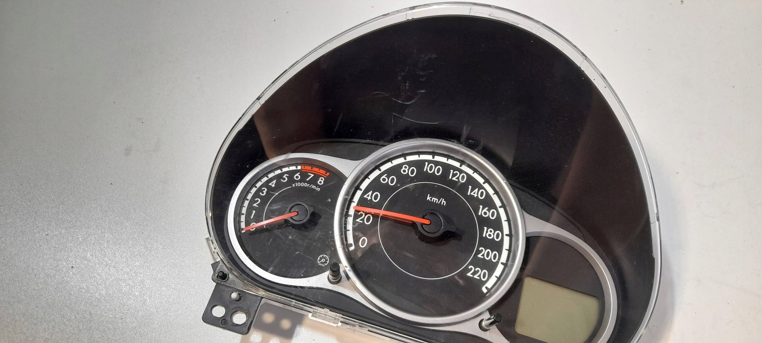 Mazda 2 DE Lift dials / Predkosciomierz D01J55430 (ZG15)