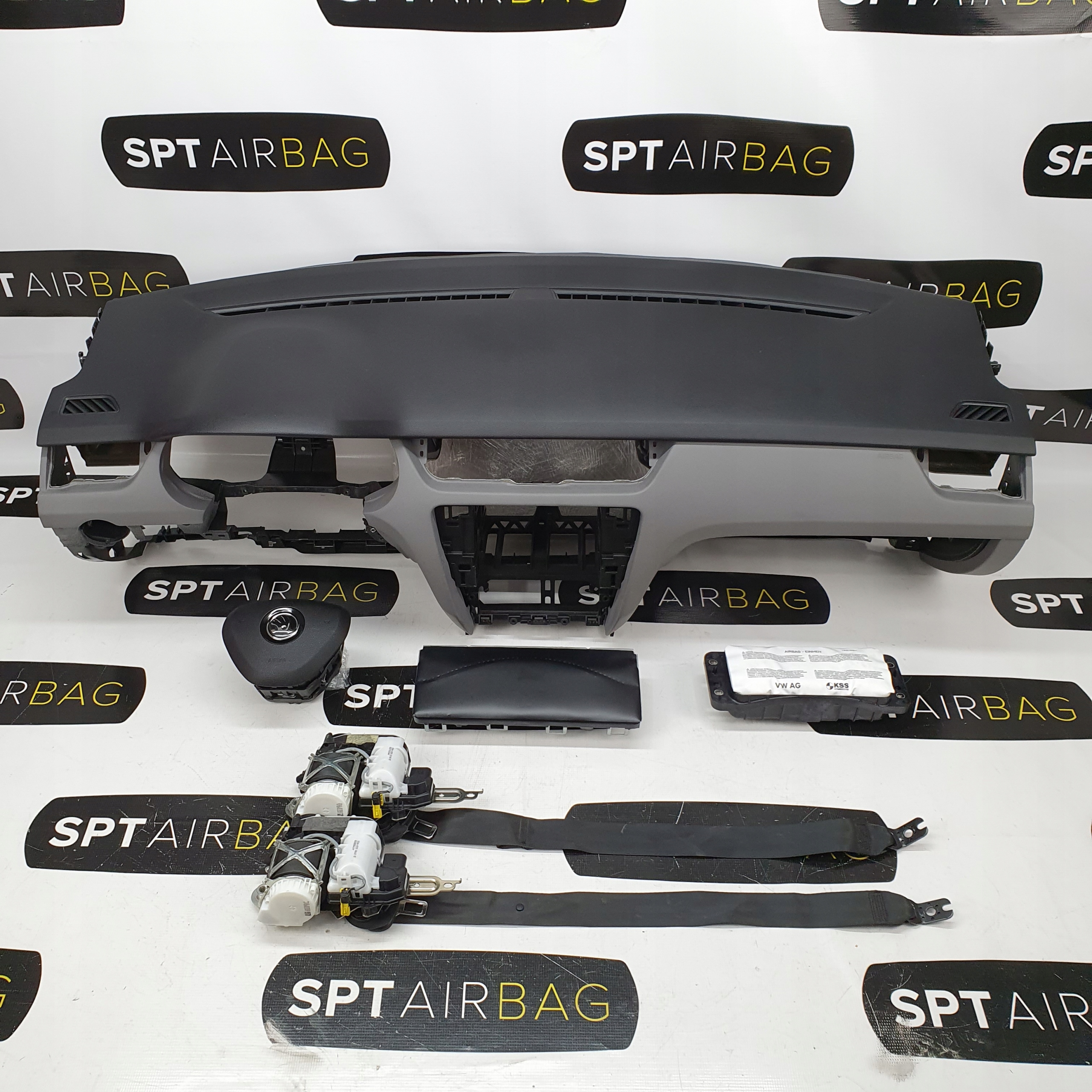 OCTAVIA III 3 DESKA KONSOLA PODUSZKI PASY AIRBAG