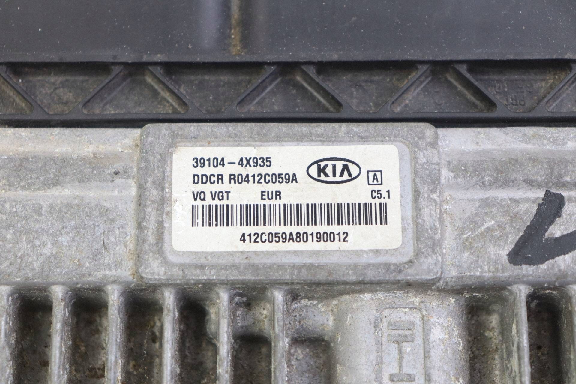 KIA CARNIVAL modulo computer motore 2.9 CRDI 39104-4X935 R0412C059A