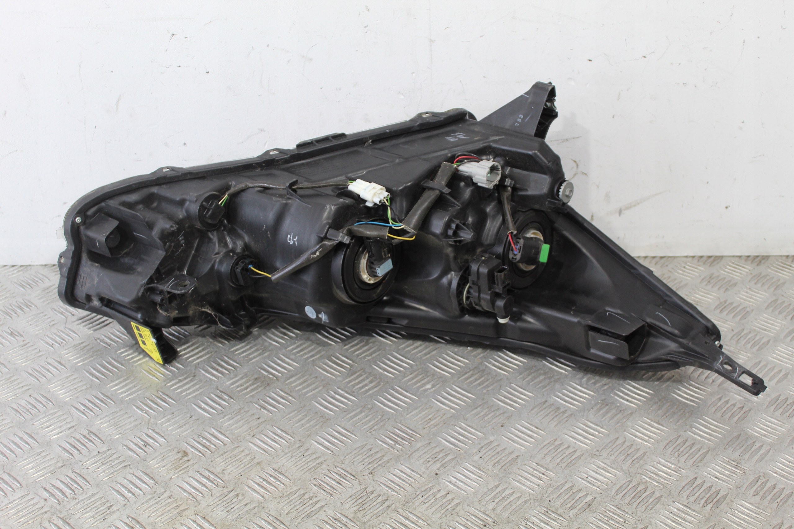 light left front MICRA V 5 K14 26060-5FA0A