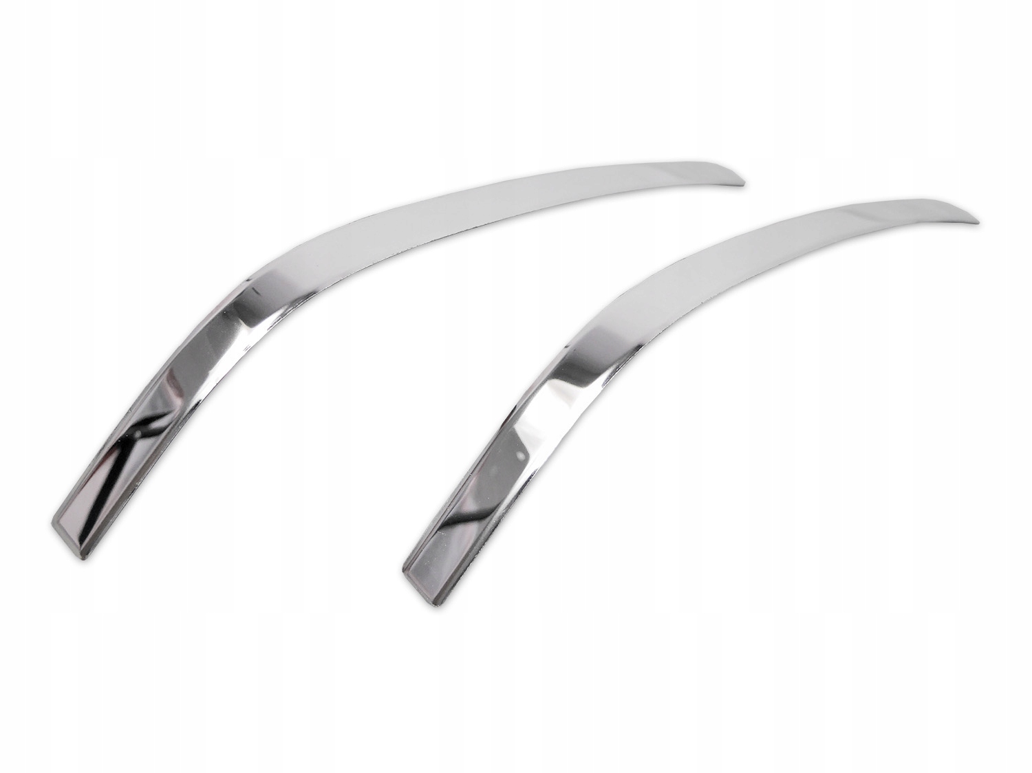 Нижние молдинги зеркал заднего вида Nissan NV300 2016-