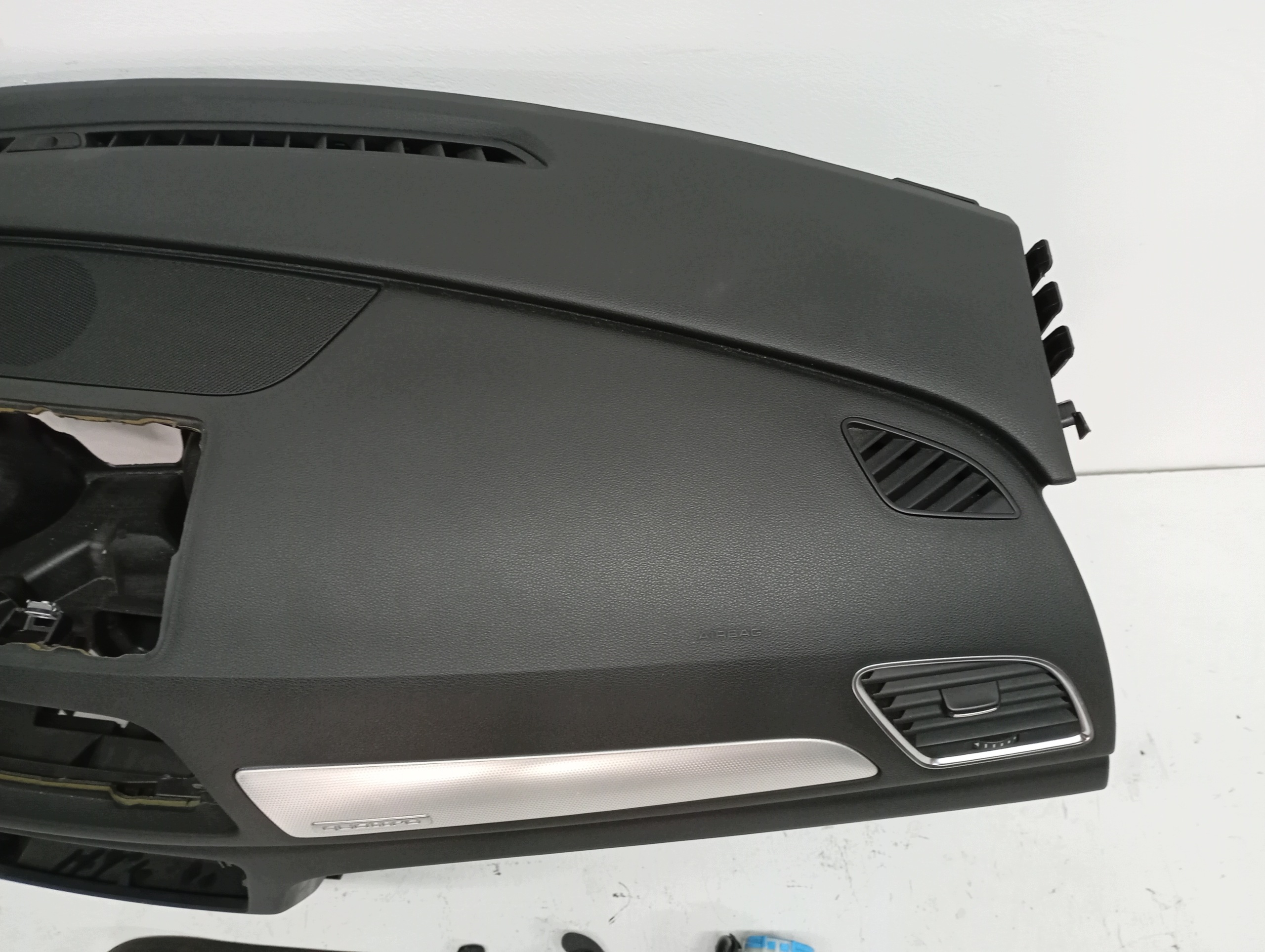 dashboard AUDI Q3 8U0