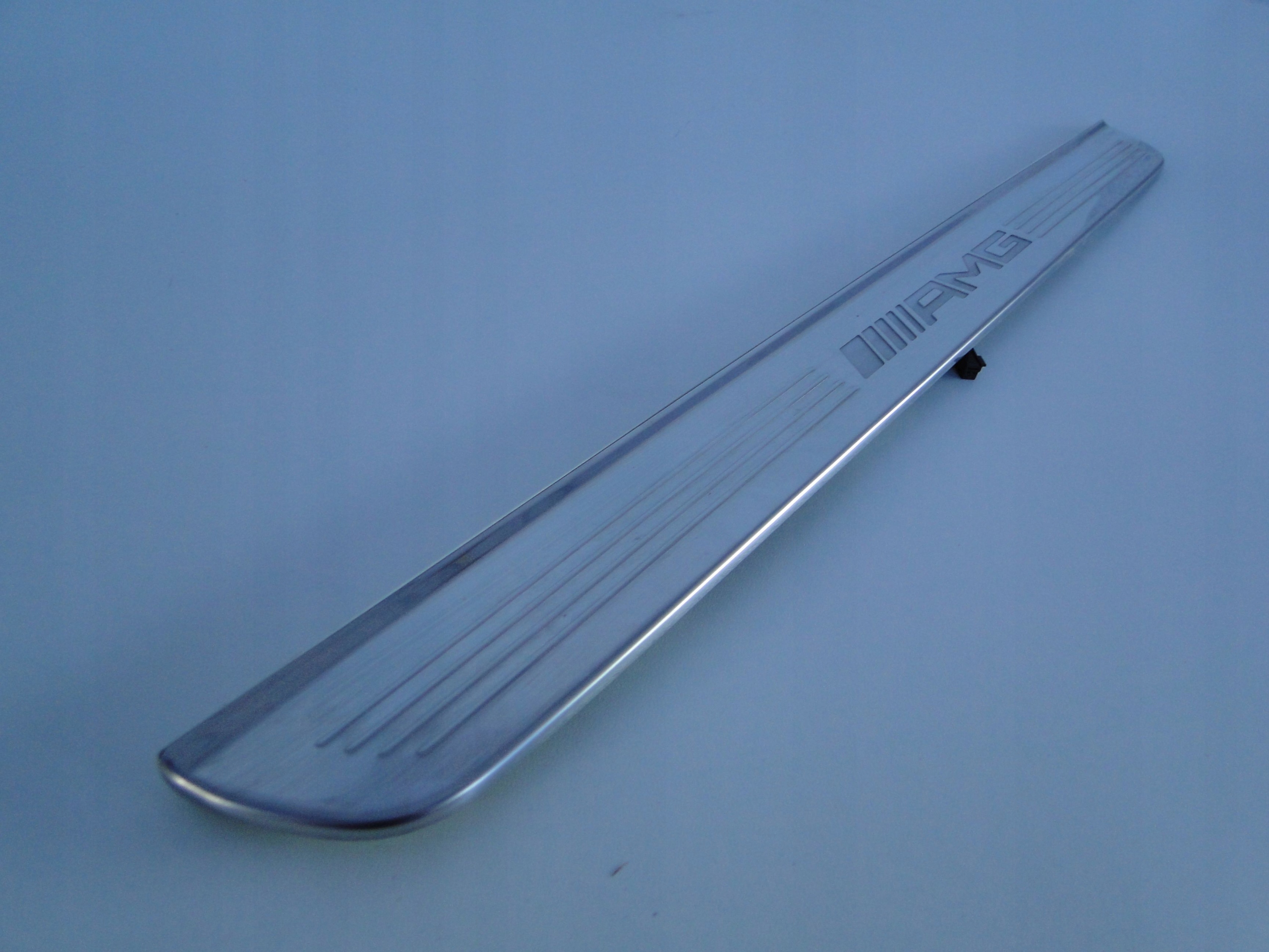 MERCEDES C KLASA 205 E KLASA 238 LISTWA PROGU PODŚWIETLANA A2056802806 EAN (GTIN) 5905232040020