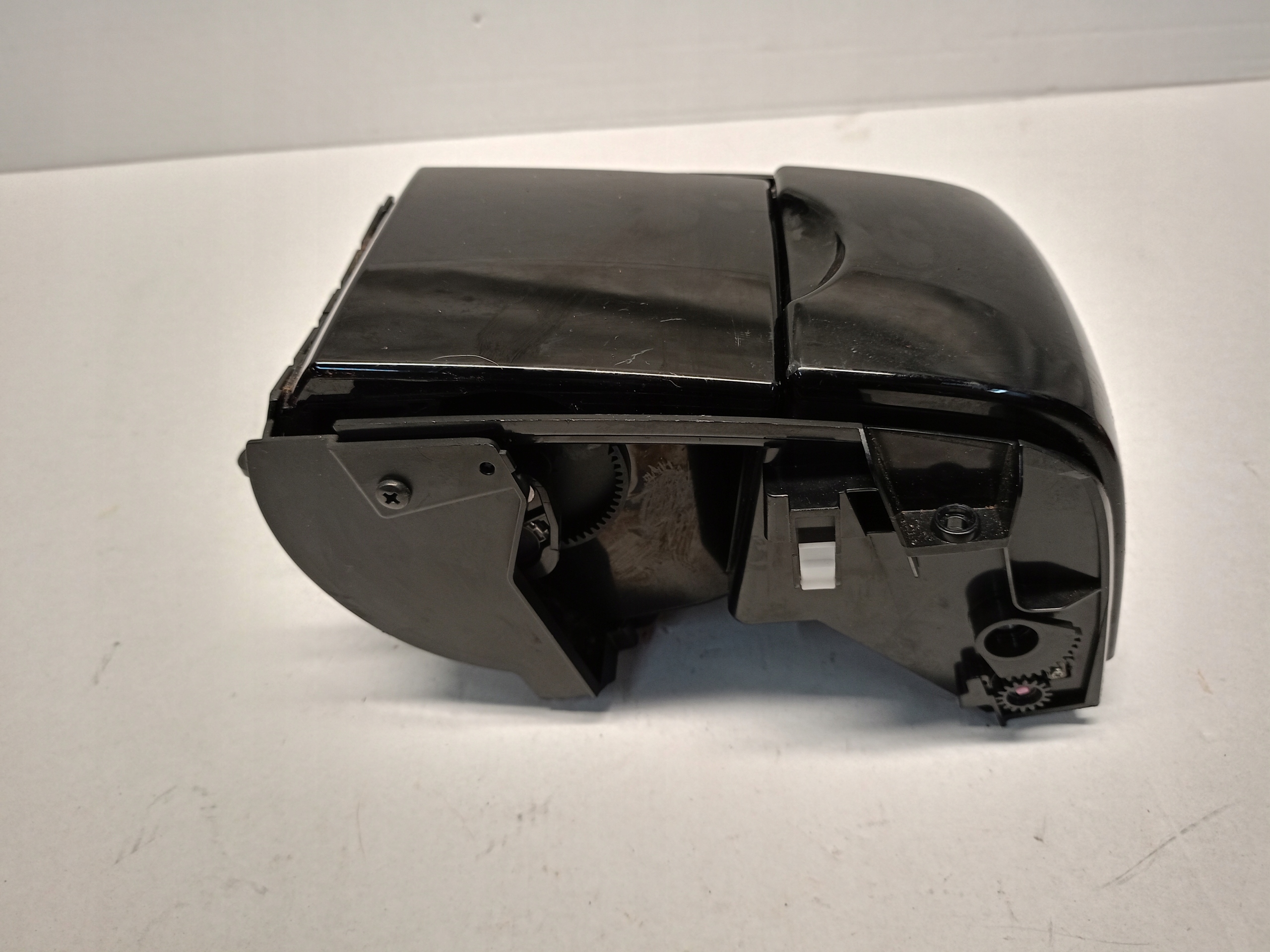 Держатель на TOYOTA PRIUS II 1A8C1-009G