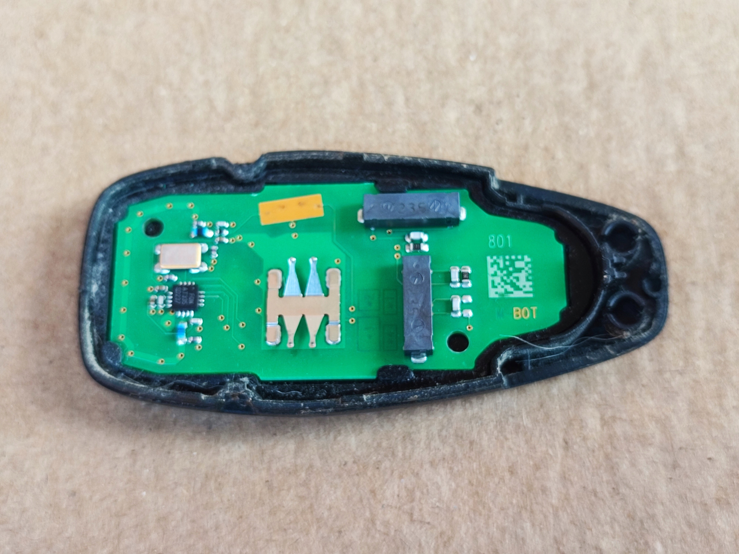 Ford Kuga MK2 2.0 TDCI kluczyk keyless pilot Waga produktu z opakowaniem jednostkowym 1 kg