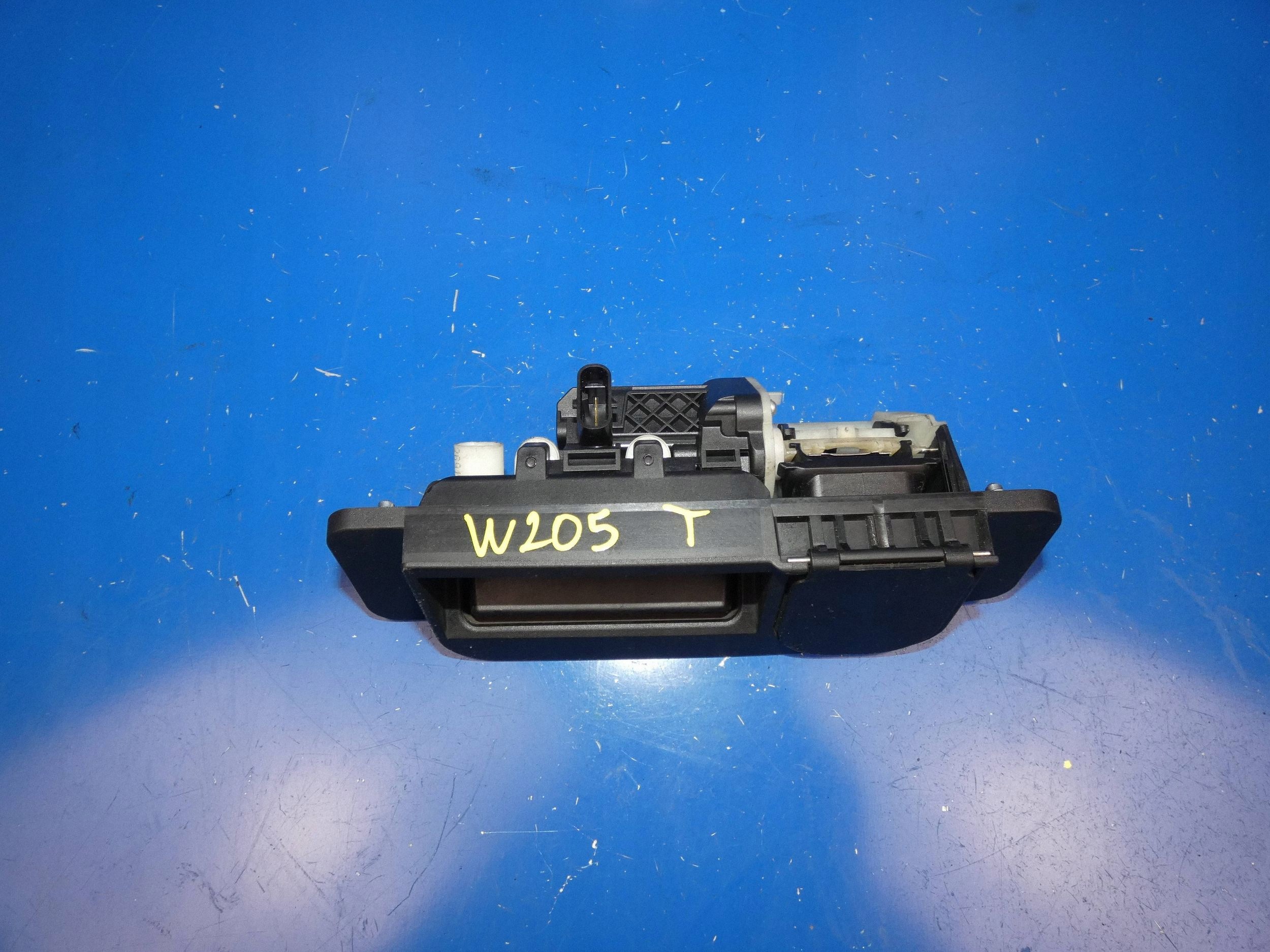 MERCEDES C KLASA W205 button handle bonnet boot rear part MIKROSTYK