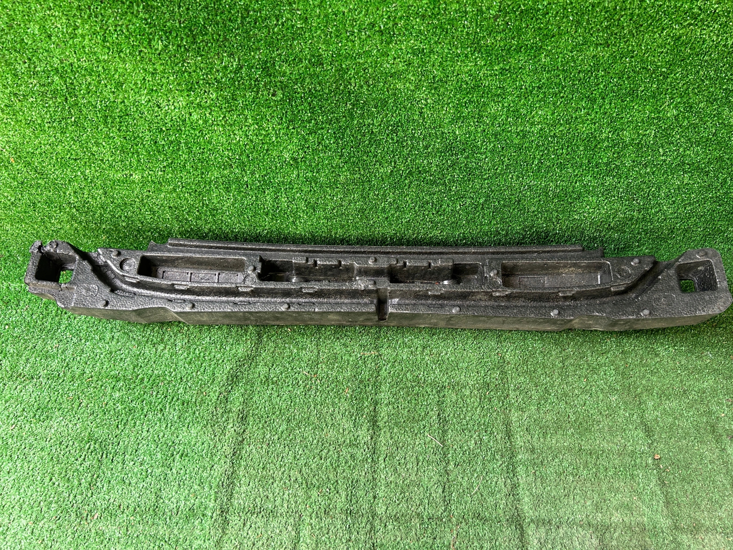 Volvo Polestar II absorber nárazníku předek 31663673