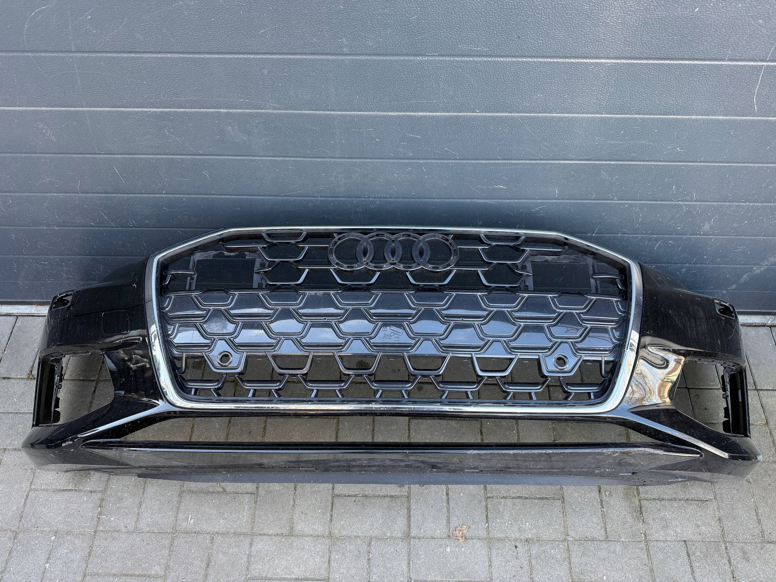 Audi A6 4k 18- nárazník předek přední
