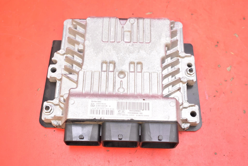 control unit computer of the engine 9800268980 CITROEN DS4 1.6 e-HDI 112 KM 10-16