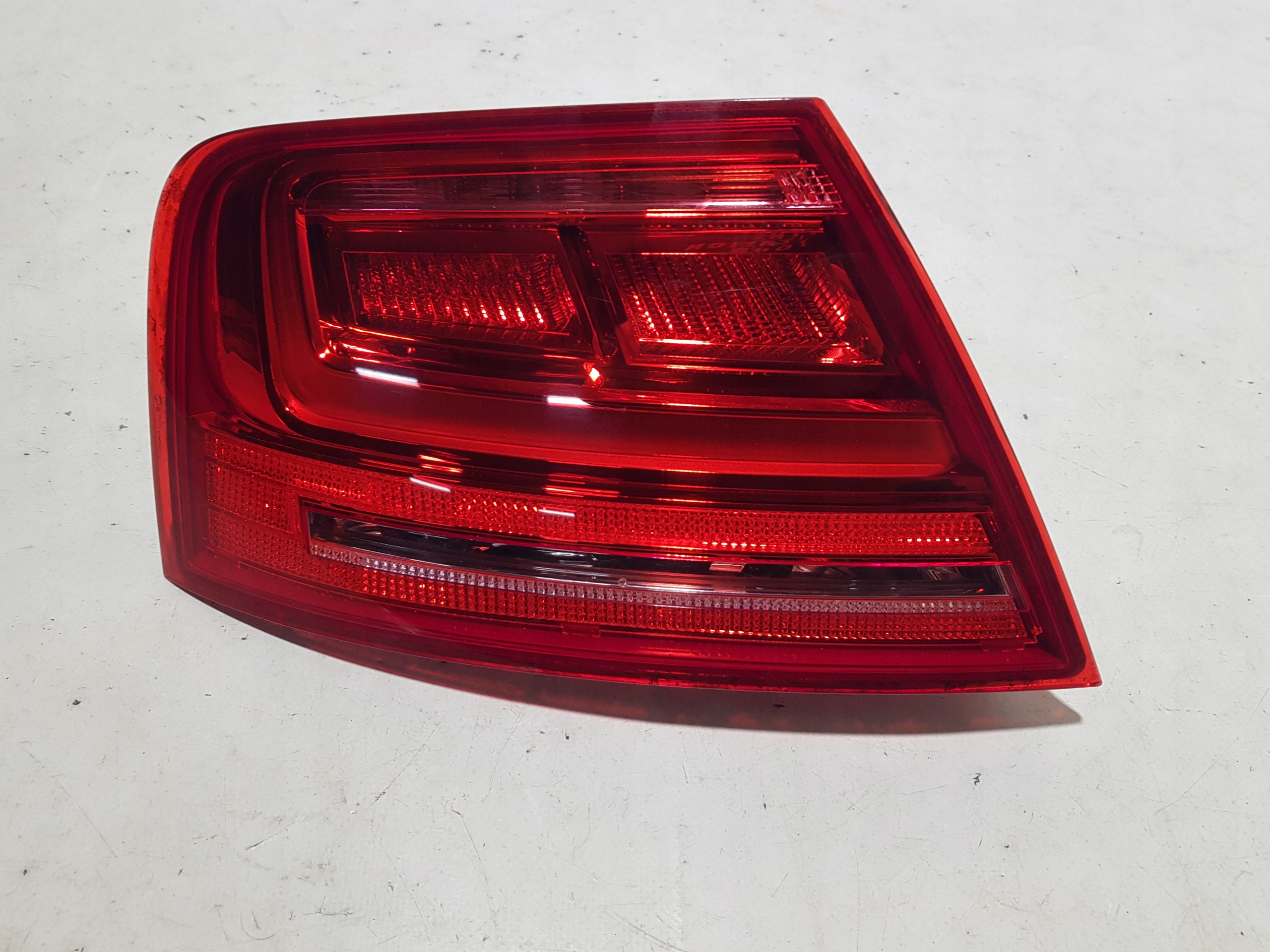Licht links heck links hinten AUDI A8 D4 4H0945095