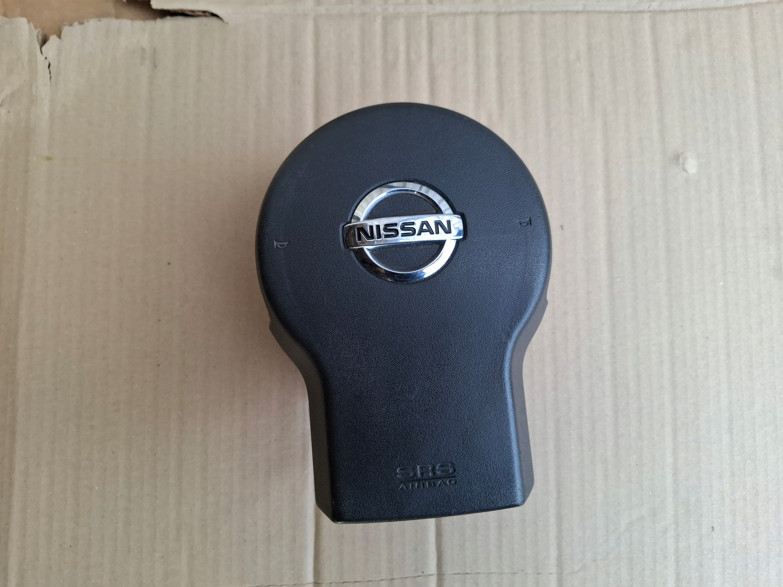 Nissan Pathfinder Navara Airbag Deckel airbag