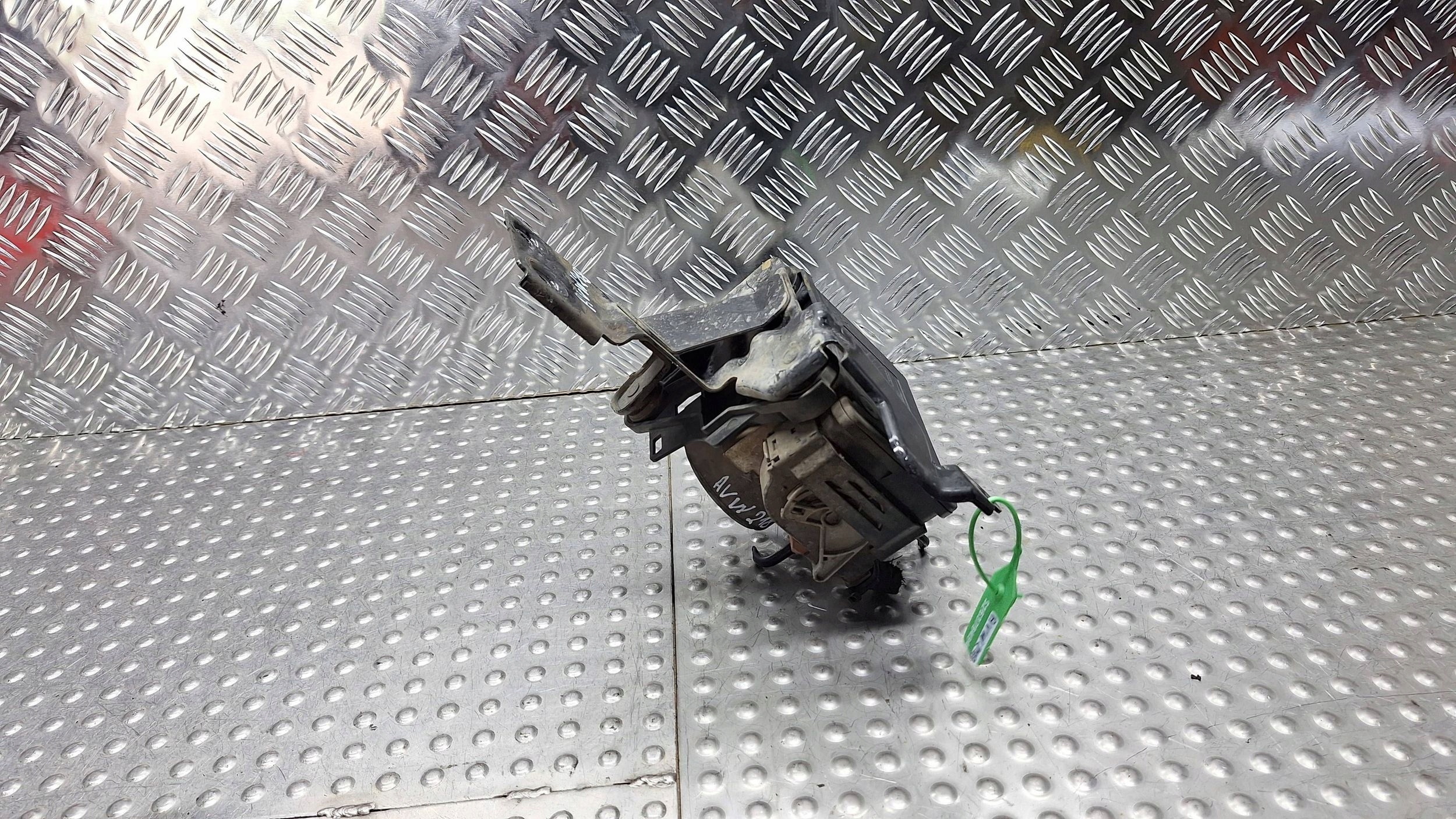 pump control unit ABS 5Q0614517R 5Q0907379S AUDI A3 8V GOLF VII LEON III