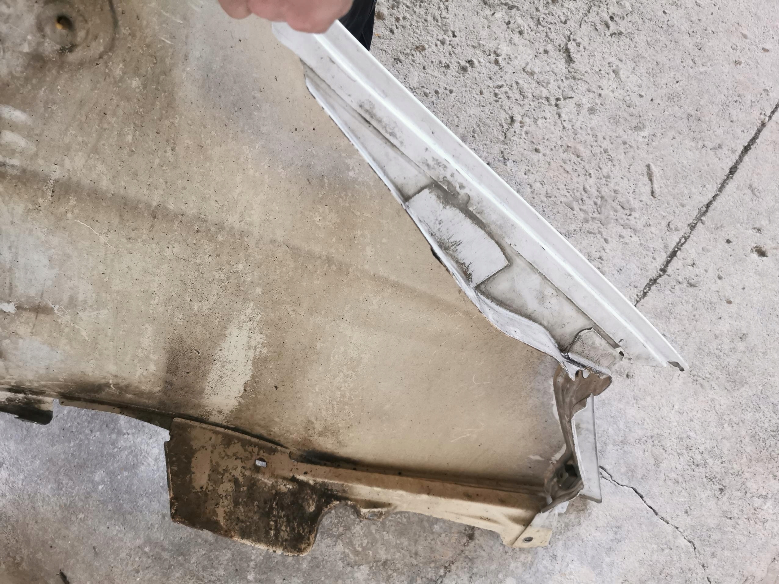 fender left front IVECO DAILY IV 06-12