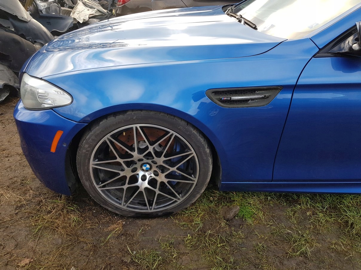 BMW F10 M5 ЧЕТВЕРТЬ ПЕРЕД ПЕРЕДНЯЯ ЛЕВА B05/5