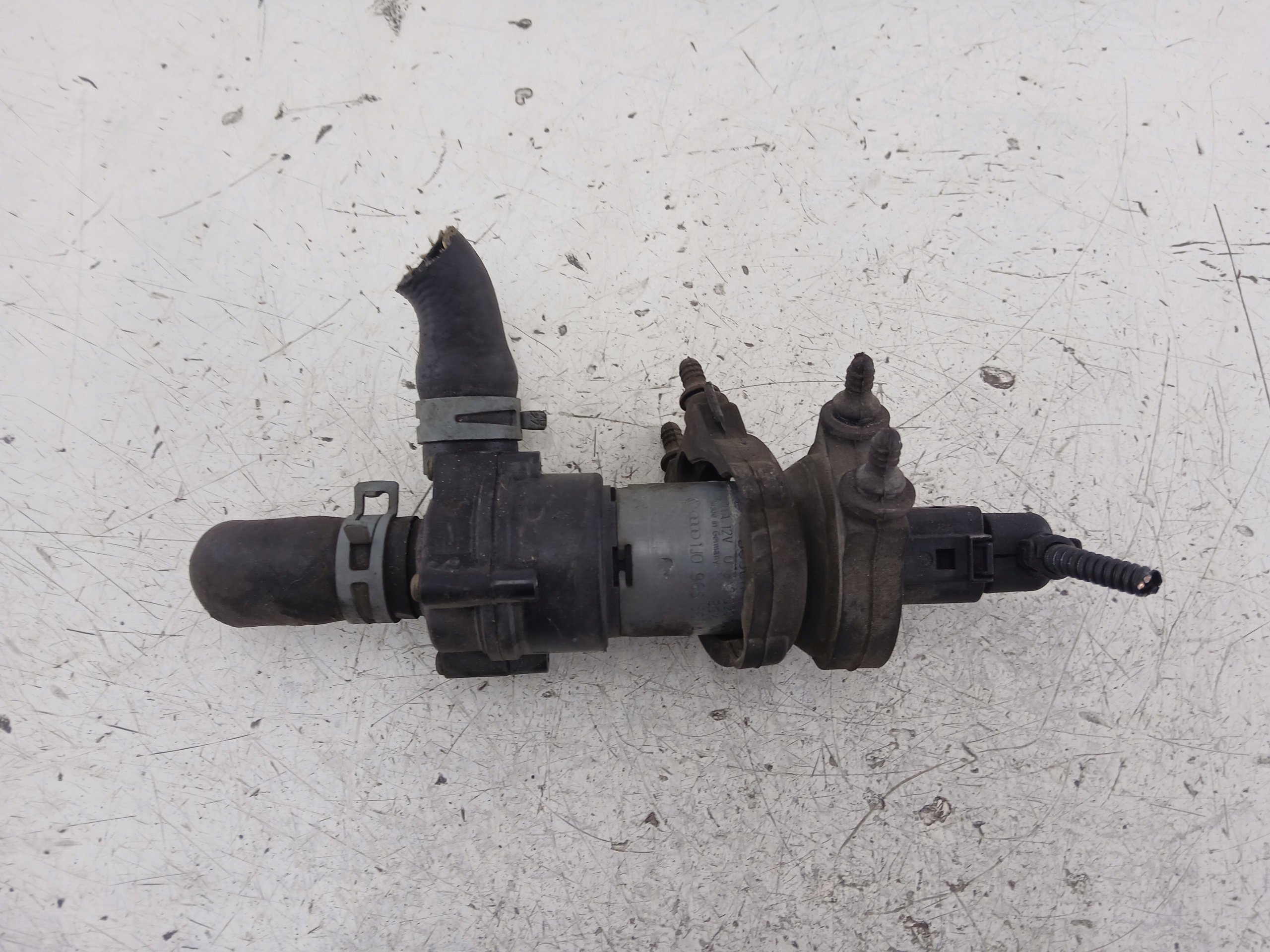 VW AUDI electrical water pump 1J0965561A