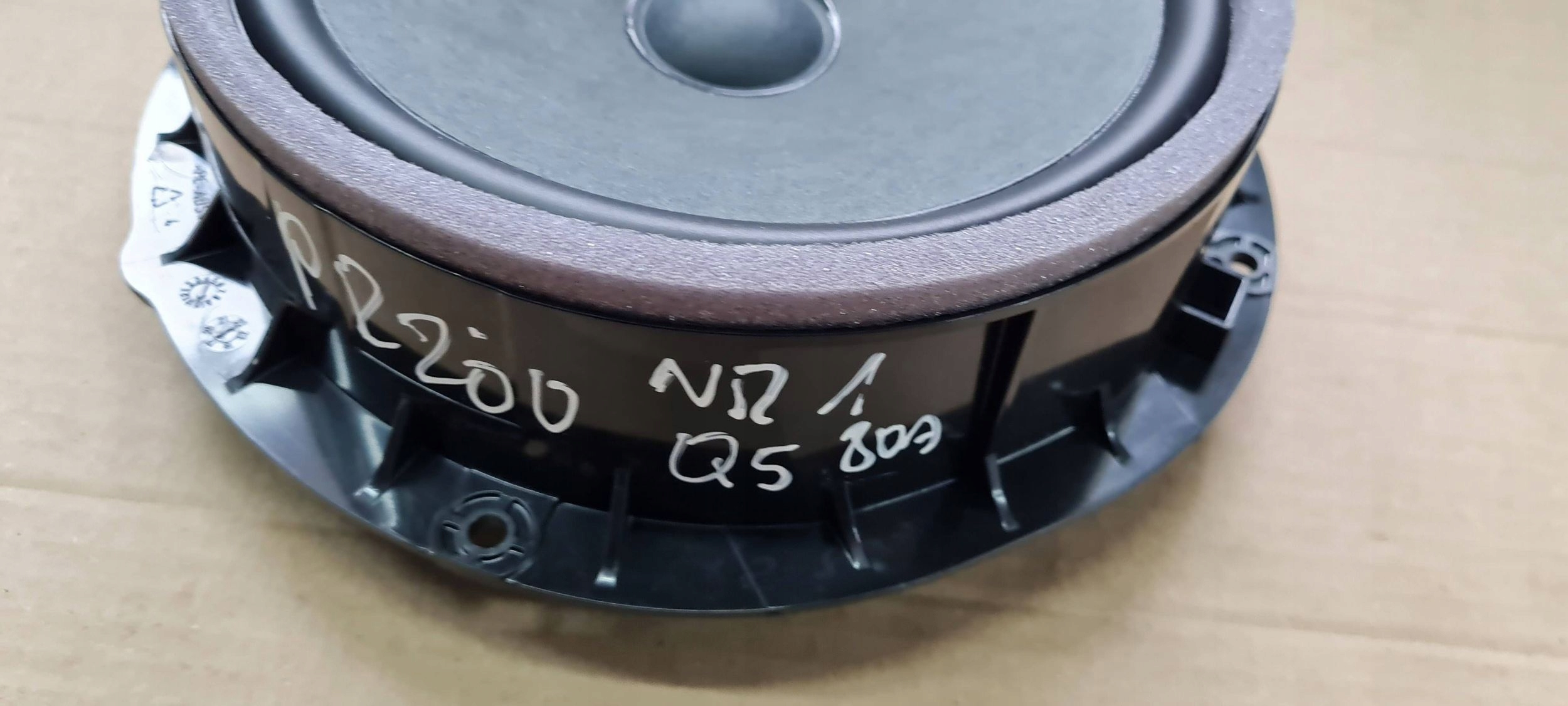 Q5 80A speaker door front left right 80A035415