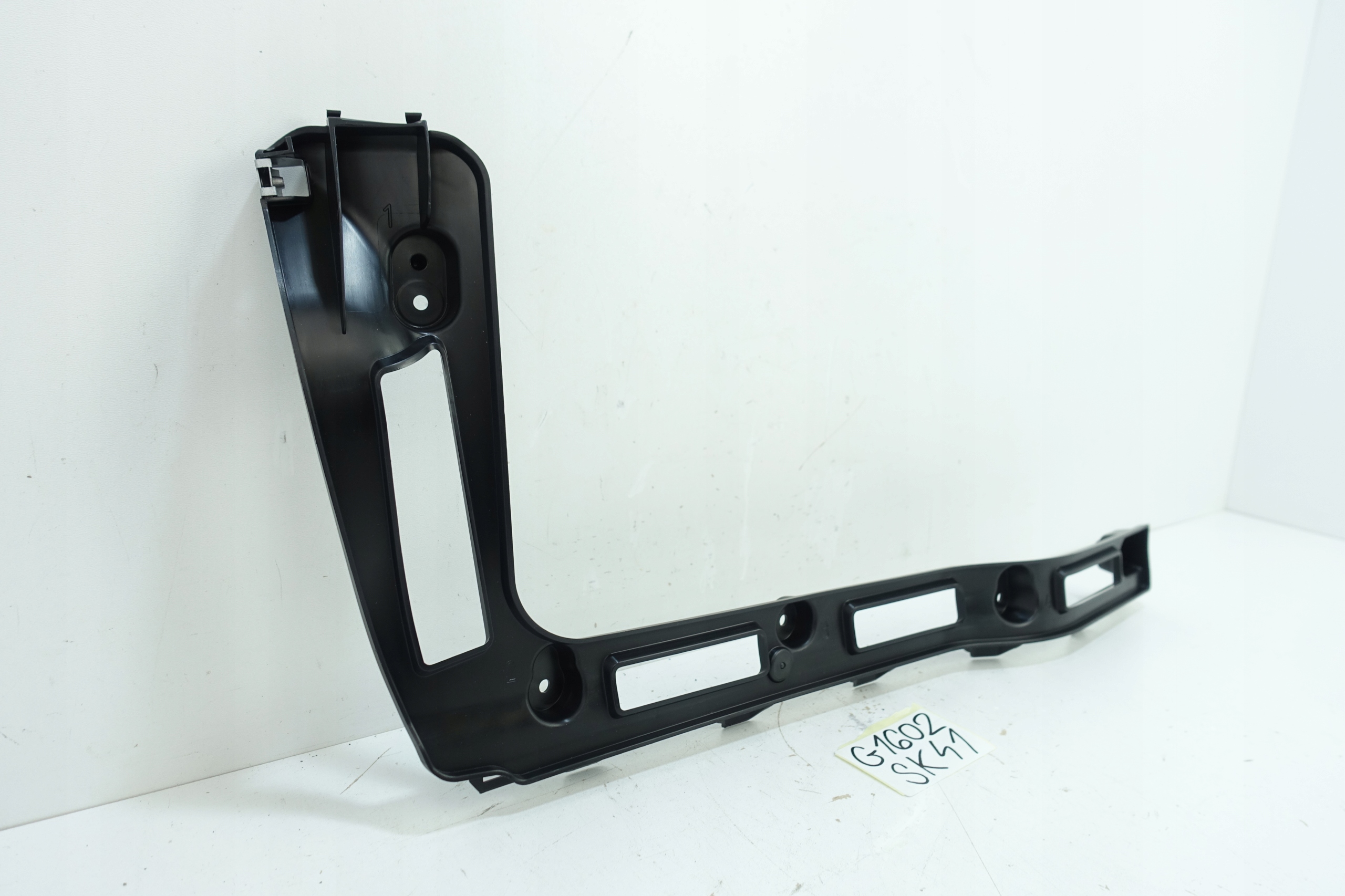 FORD FOCUS MK3 2010- holder support left BLENDY boot BM51-N40251-AG