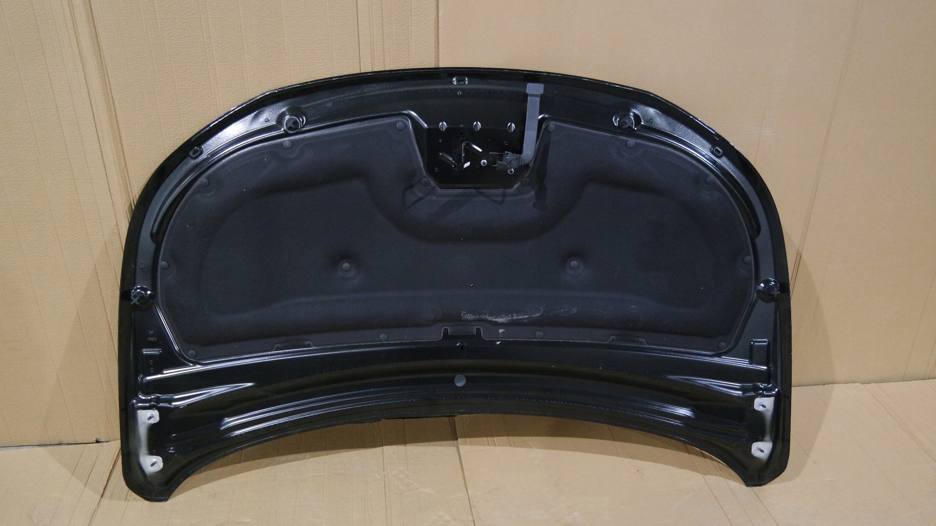 MASKA POKRYWA SILNIKA DS7 CROSSBACK LIFT 2023R. NOIR PERLA NERA 9V Kolor do lakierowania