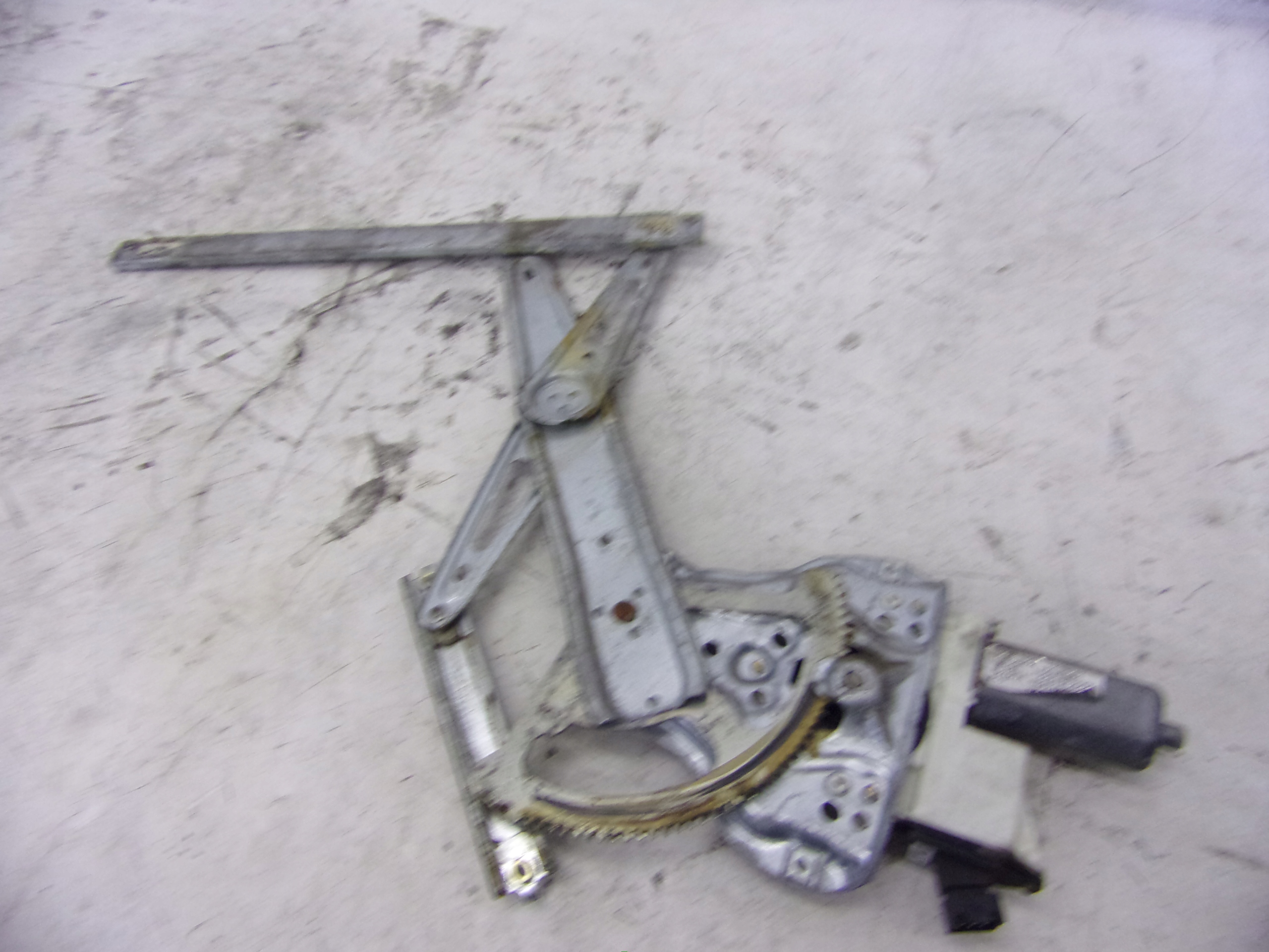 ELE mechanism windows right front TOYOTA COROLLA E12 992046-100