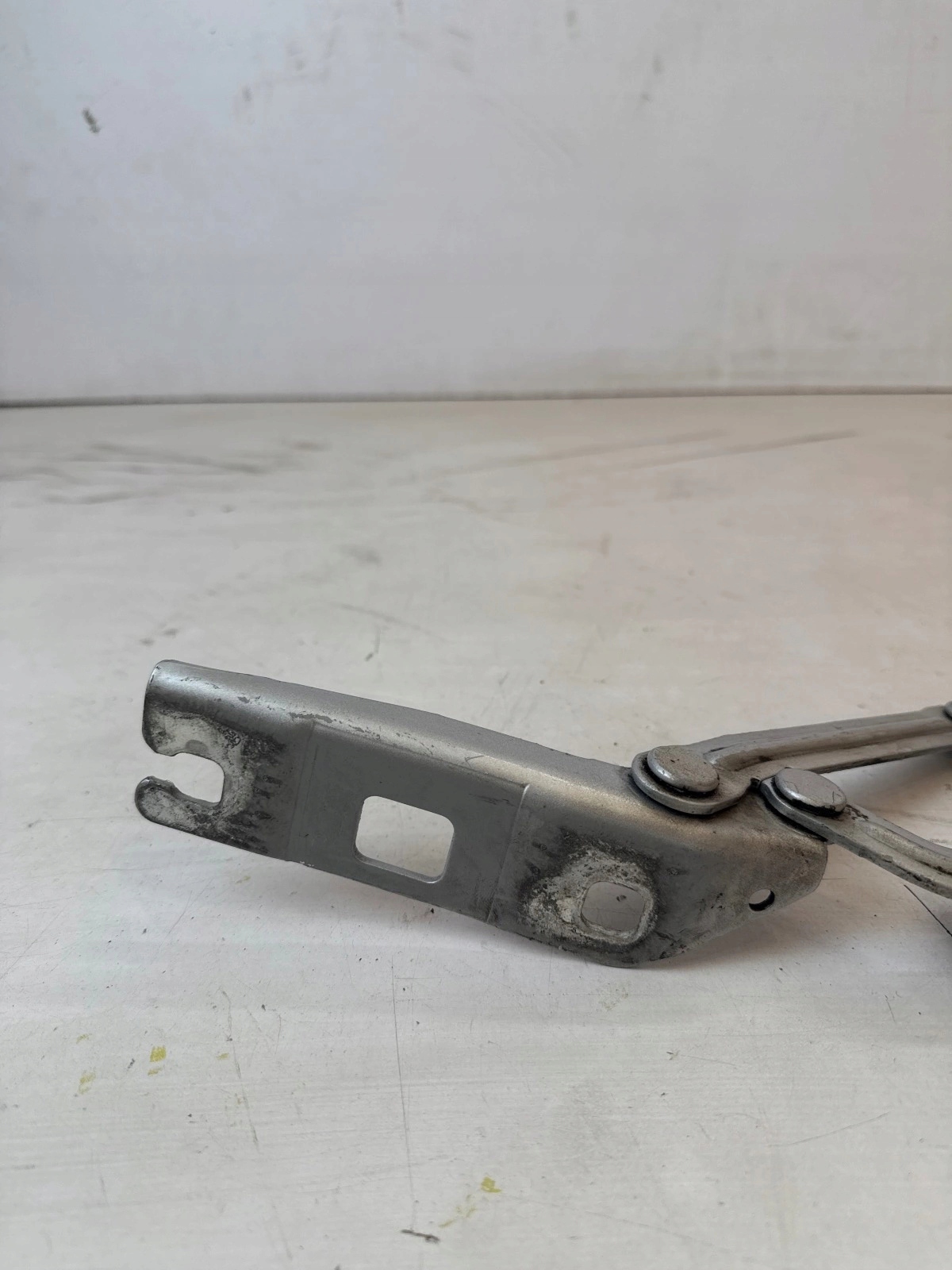 hinge bonnets front front right Mercedes R klasa W251 W164 ML