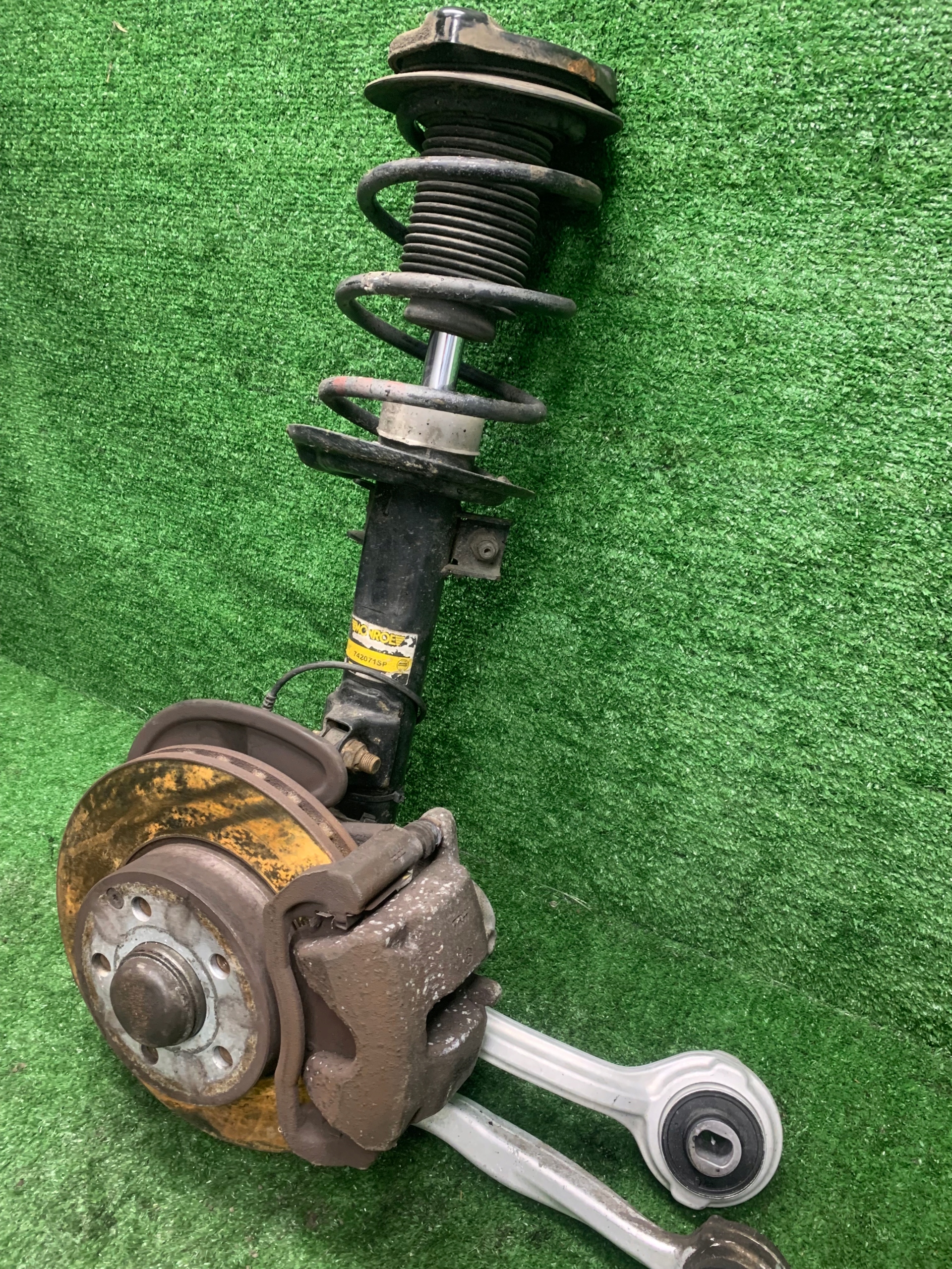 MERCEDES C KLASA W204 MCPERSON shock absorber swing spring KOMPLET left