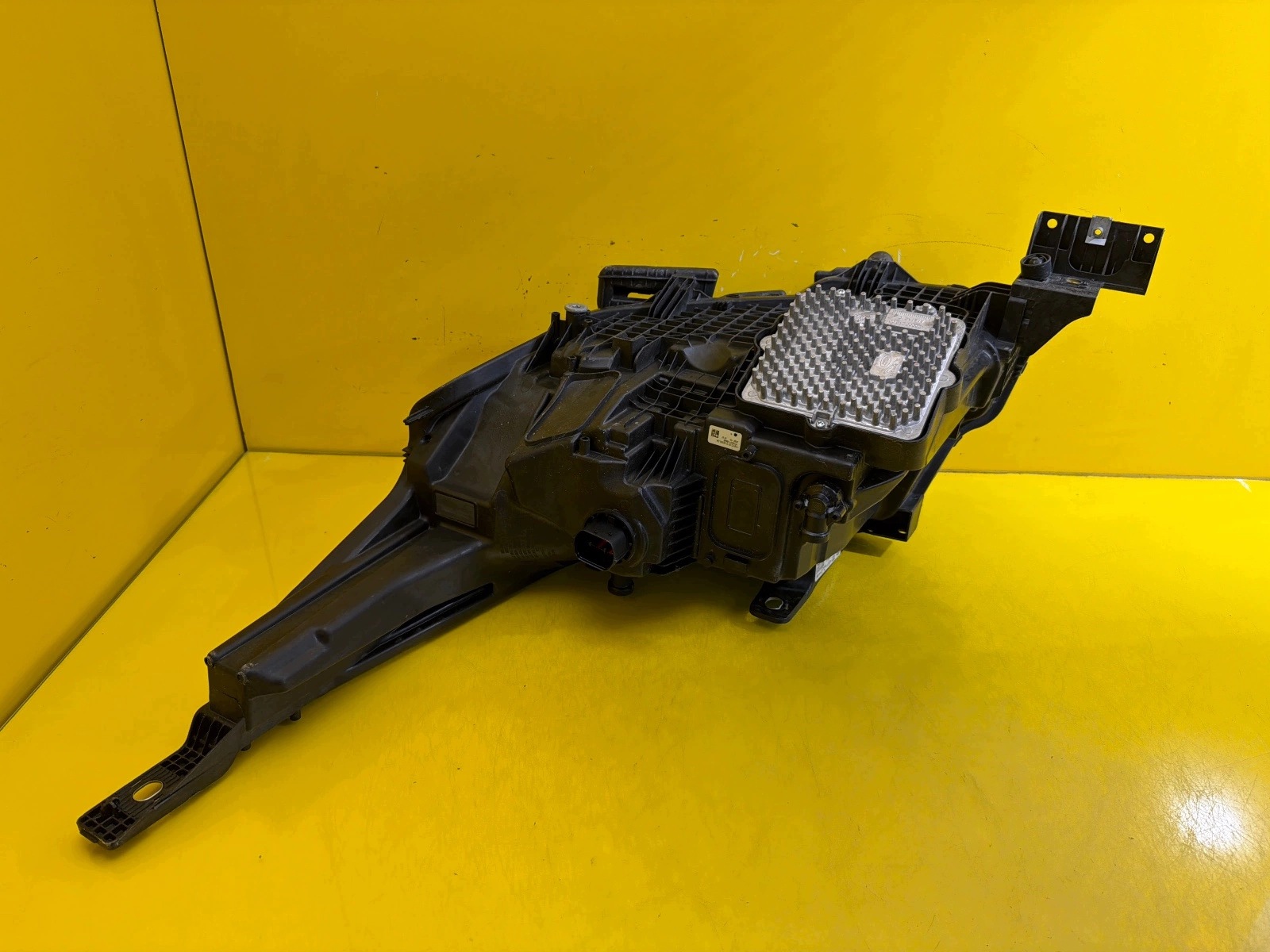 light right front Range Rover V L460 Full Led M8E2-13W029-EJ