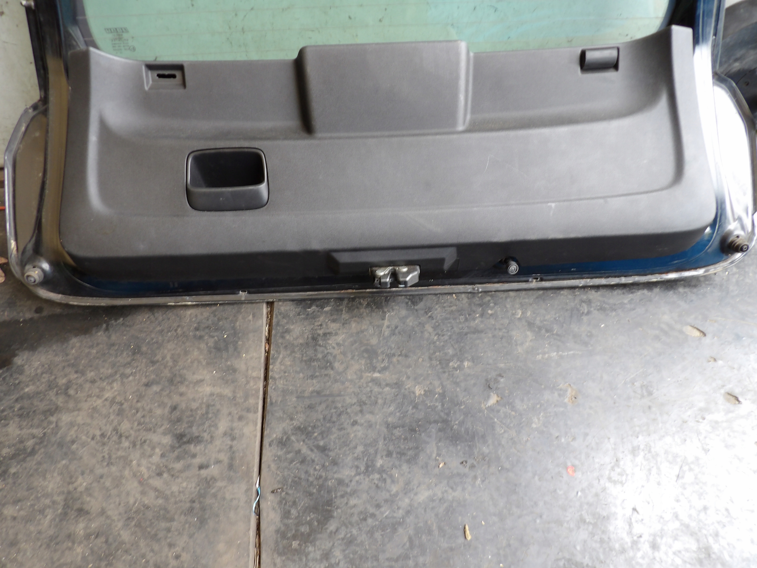 Fiat Grande Punto boot doors lak. 891/B HB 5D