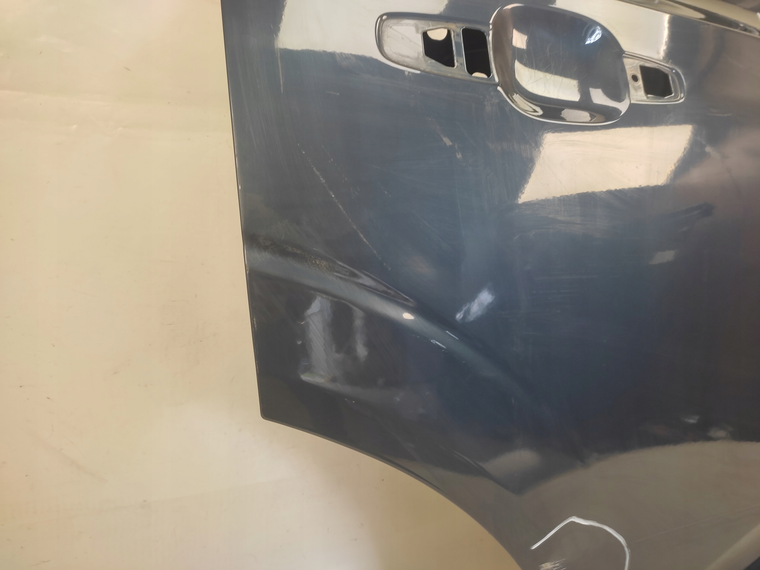 VOLVO XC60 II DRZWI PRAWE TYLNE TYŁ 2017- 2018- Typ samochodu 4x4/SUV Samochody osobowe