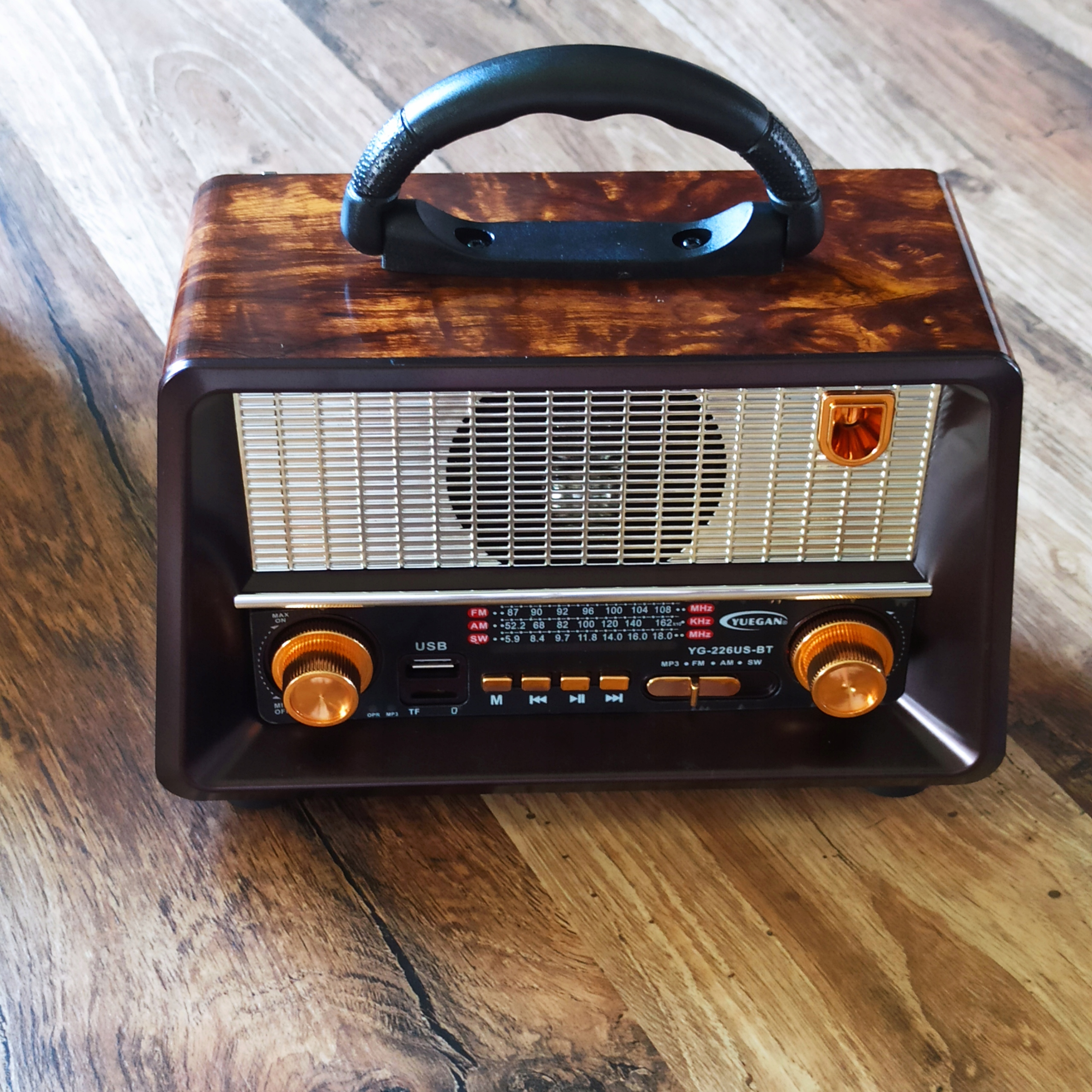 RADIO W STYLU VINTAGE RETRO z bluetoothem I PANELEM SOLARNYM Funkcje inne