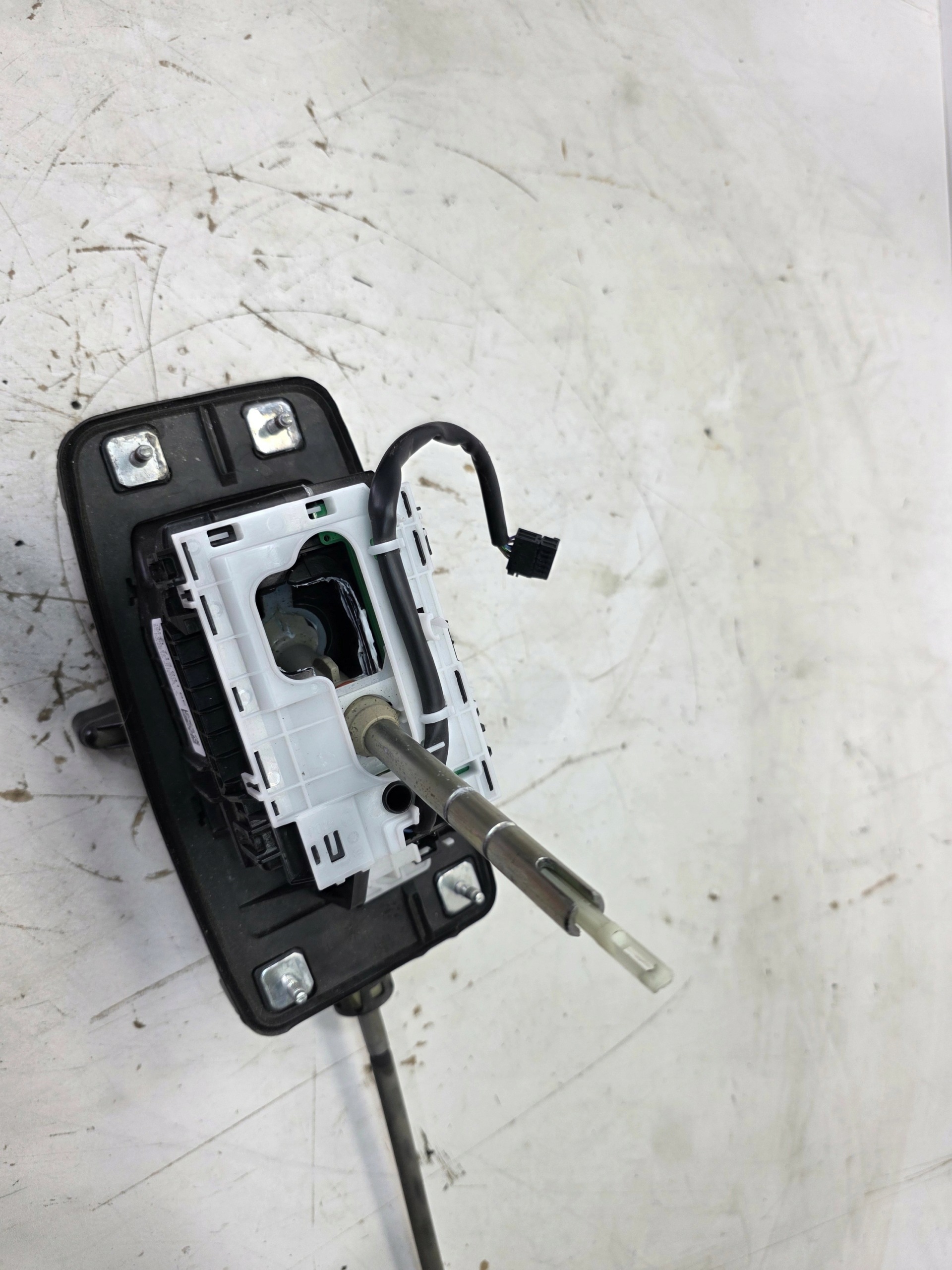 trim changes of the gear AUDI A6 C7 A7 4G1713041BE