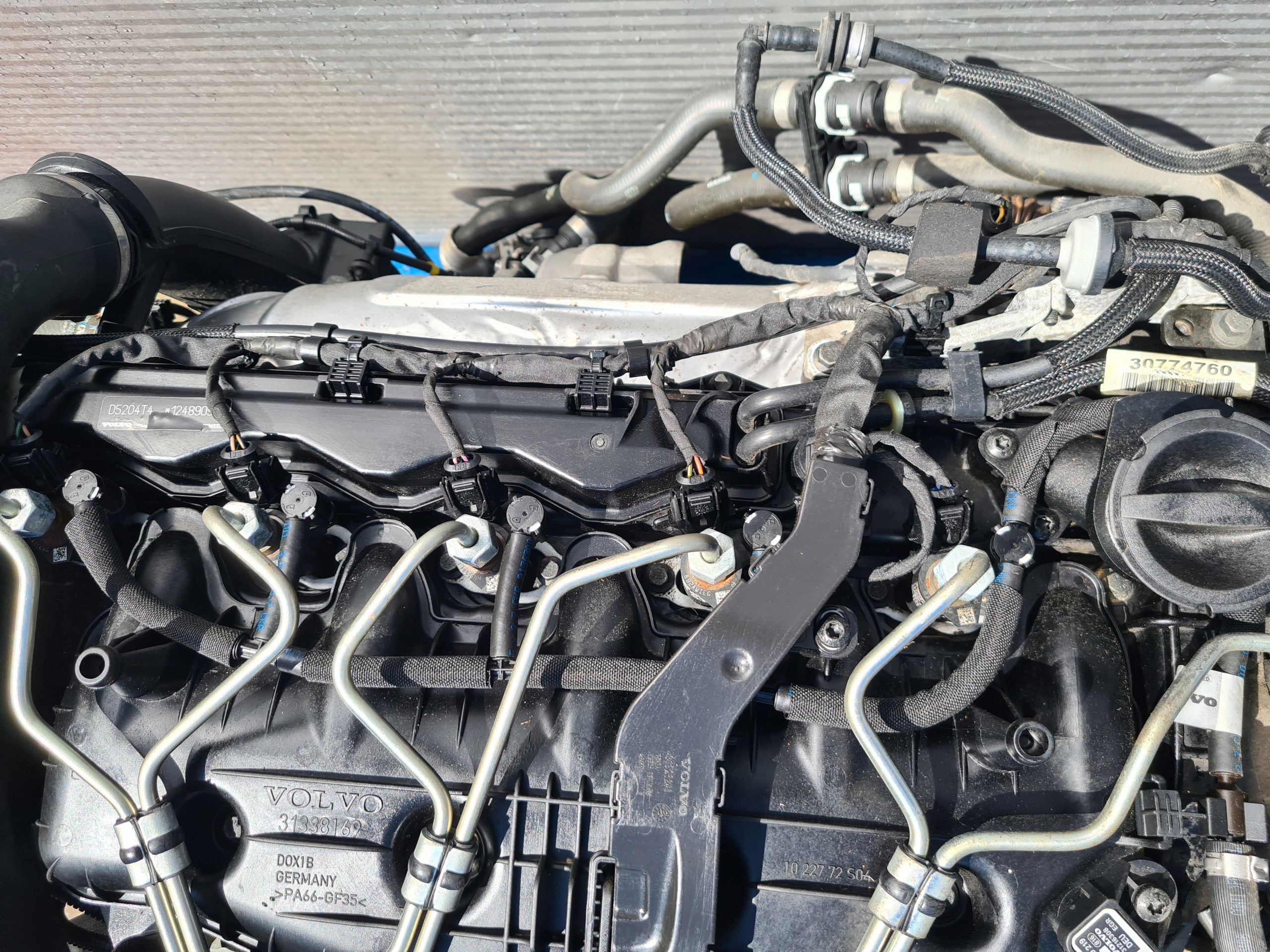 volvo V40 II Двигатель 2.0 D4 D5204T4 комплектный