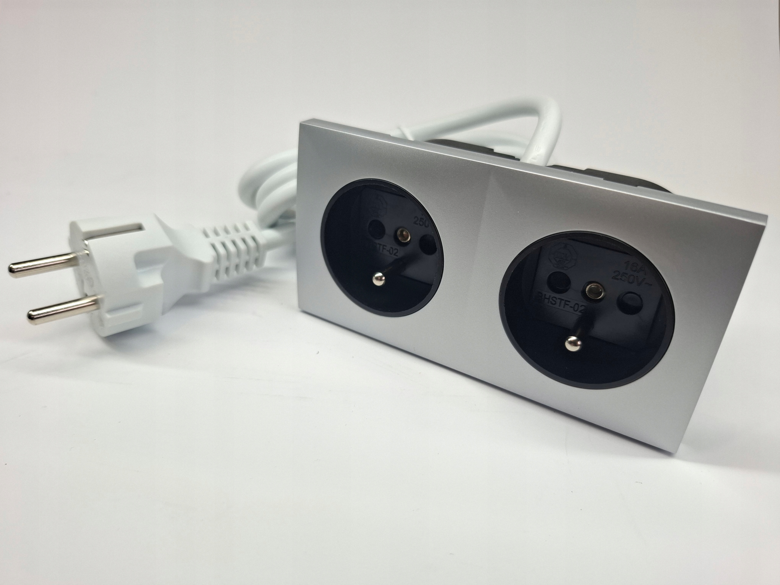 Nábytkový port elektrická zásuvka dvojitá 2x230V, zasouvací, šedá