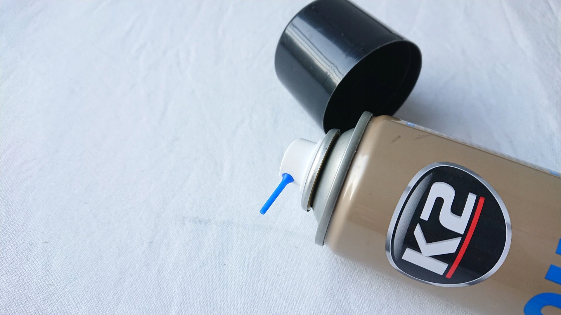 SILIKON W SPRAYU DO USZCZELEK K2 300ml Producent K2