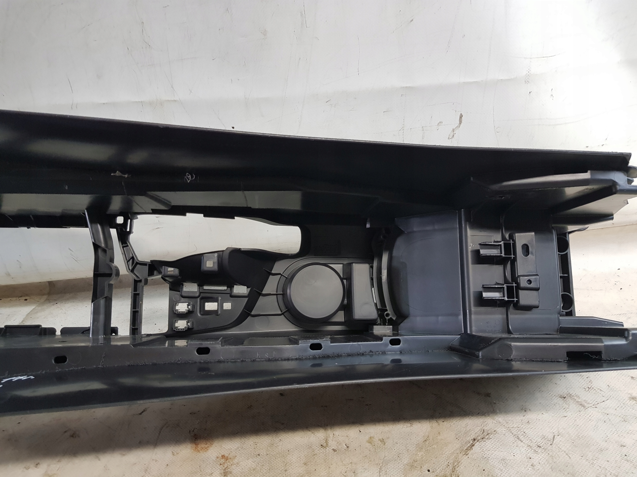 TUNEL mitte PEUGEOT 308 T9 2017r. 96775883 EUROPA