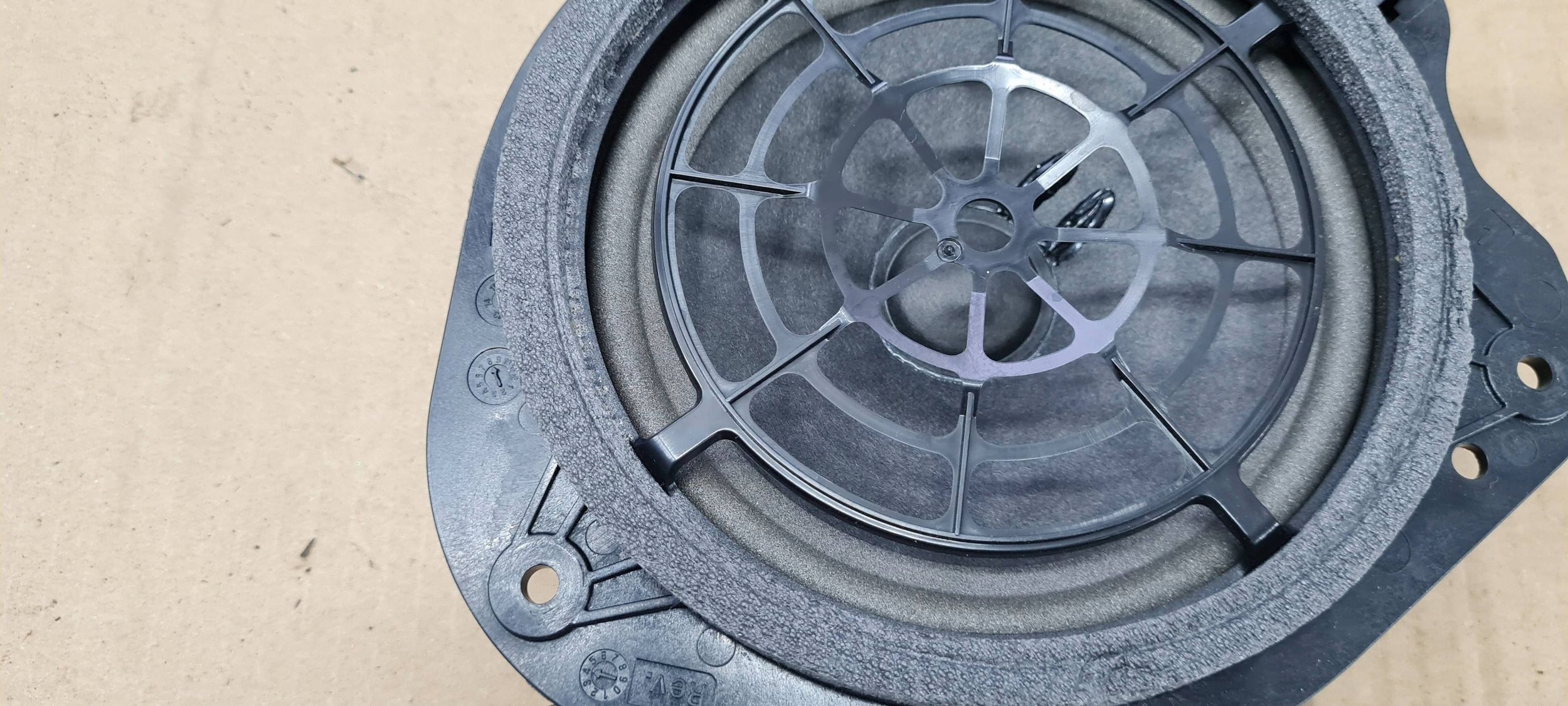 S5 8W A5 COUPE speaker left right rear part rear 8W6035411