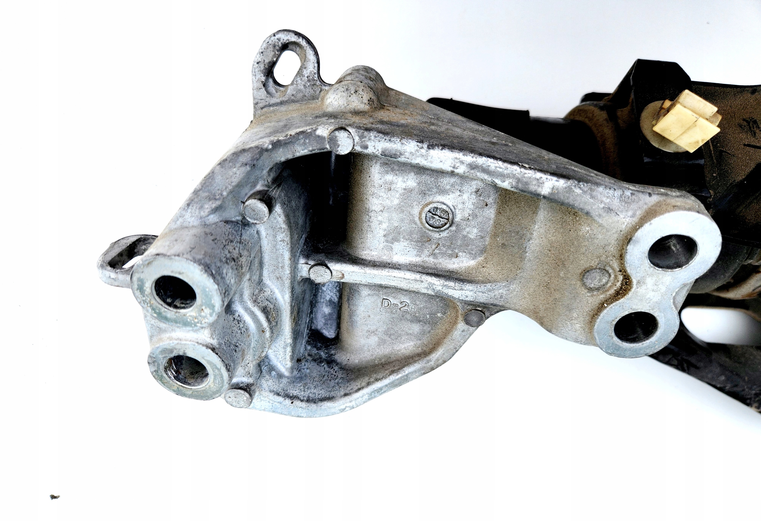 engine mount holder console Infiniti JX35 QX60