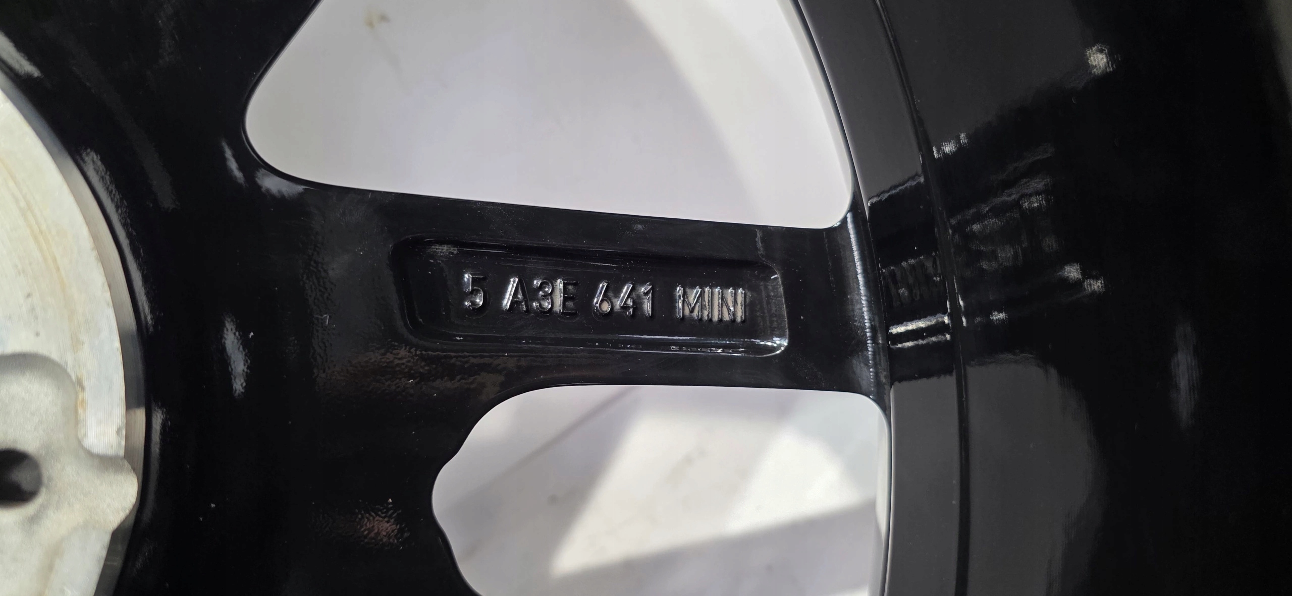 disk hliníkový MINI 18X7J ET47 5X112 originál 5A3E641