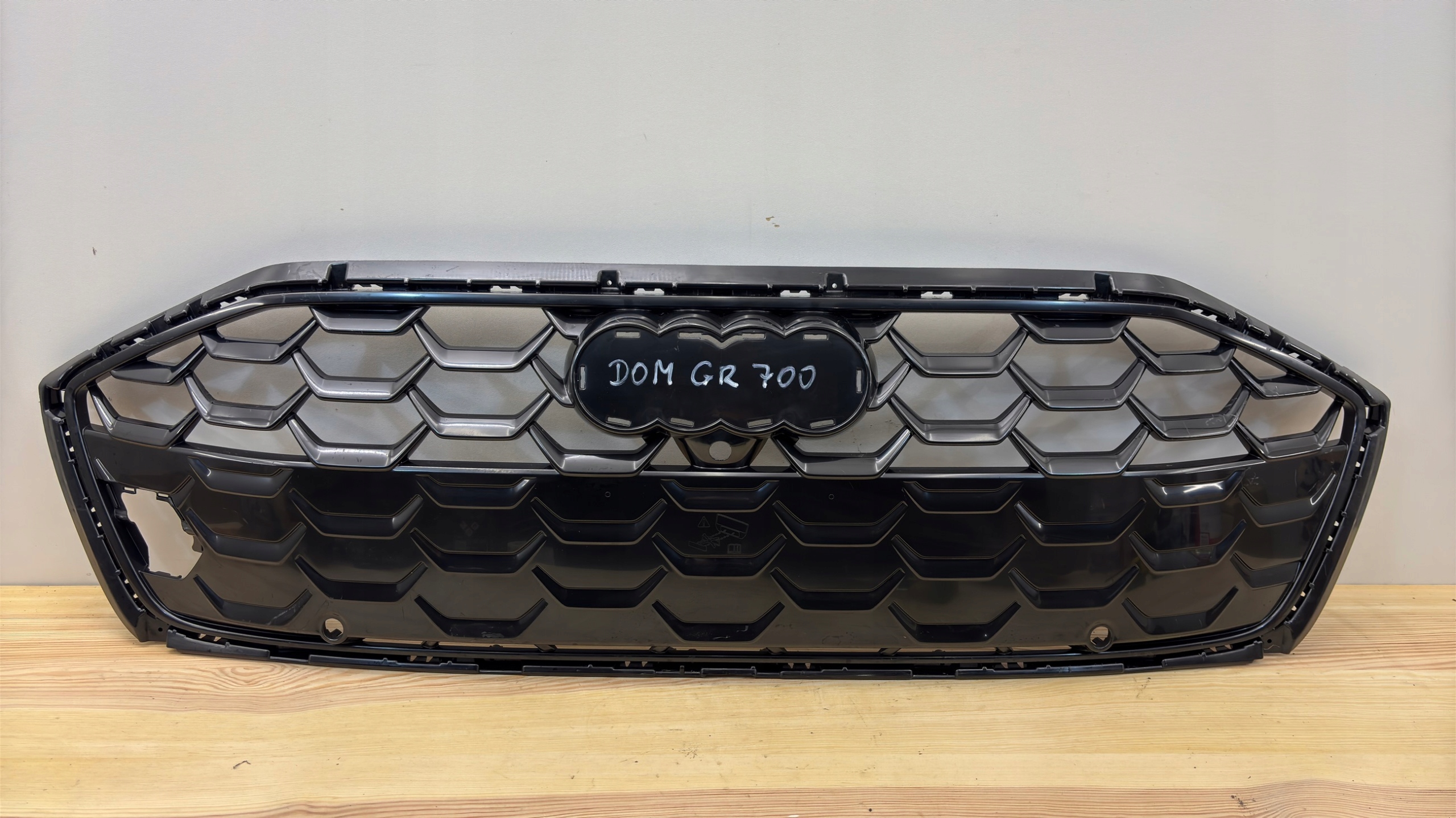Audi A4 8B3 Kühlergrill FRONTGRILL Kühlergitter 8B3853653A0 - Thumbnail 1