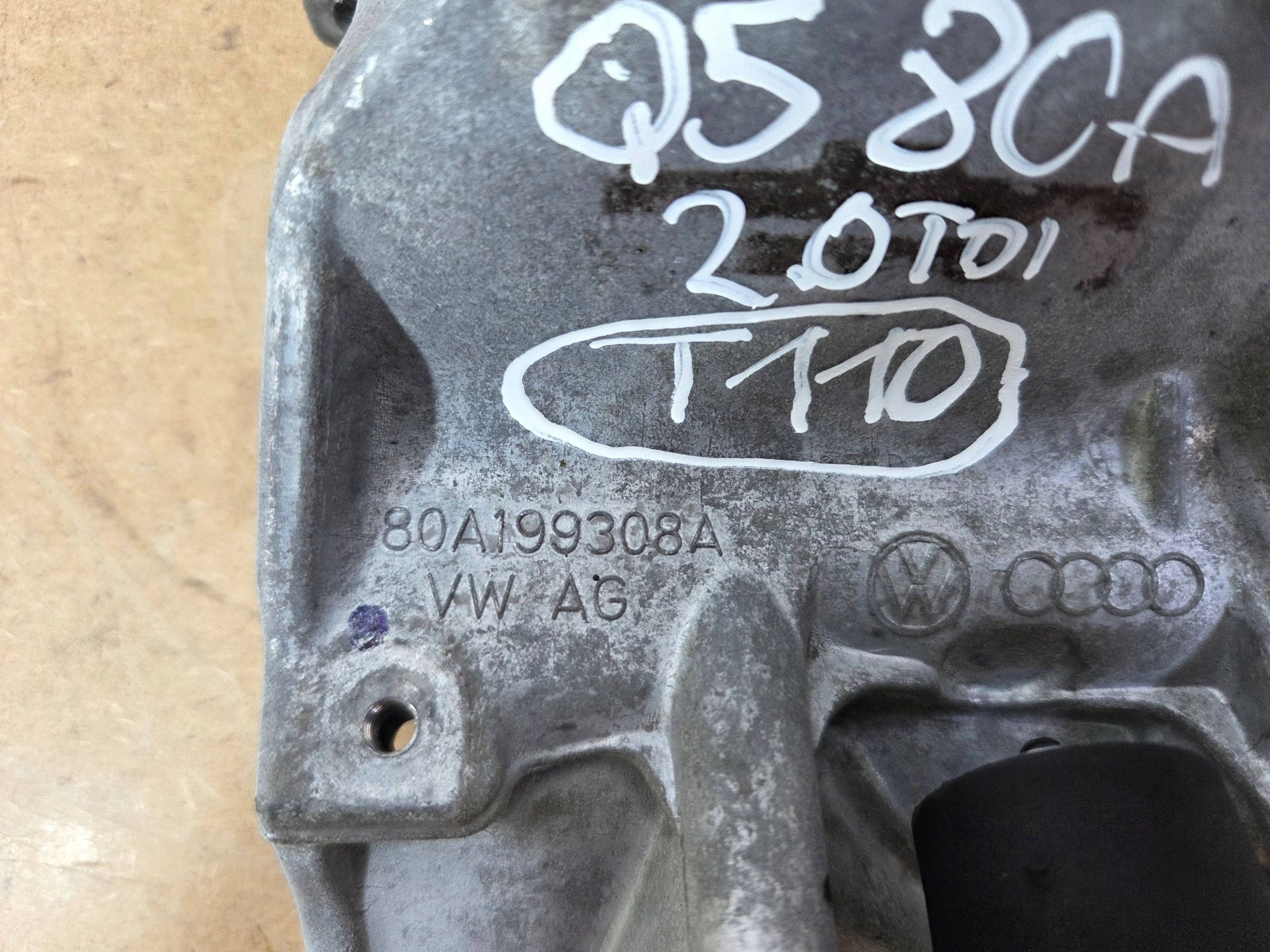 Audi Q5 SQ5 FY 2,0TDI engine mount 80A199308A (T110)