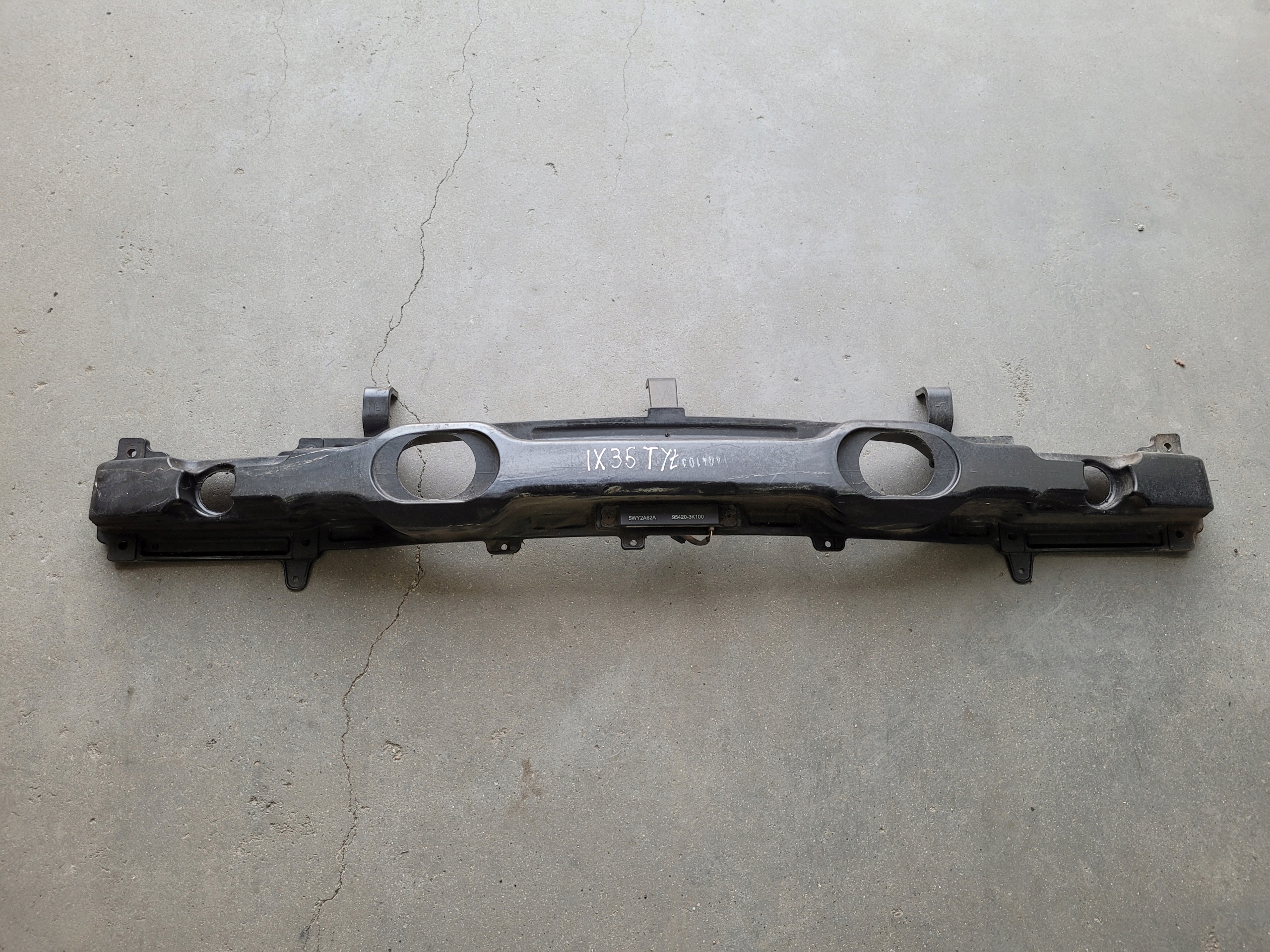 sider below bumper rear part rear pillar HYUNDAI IX35