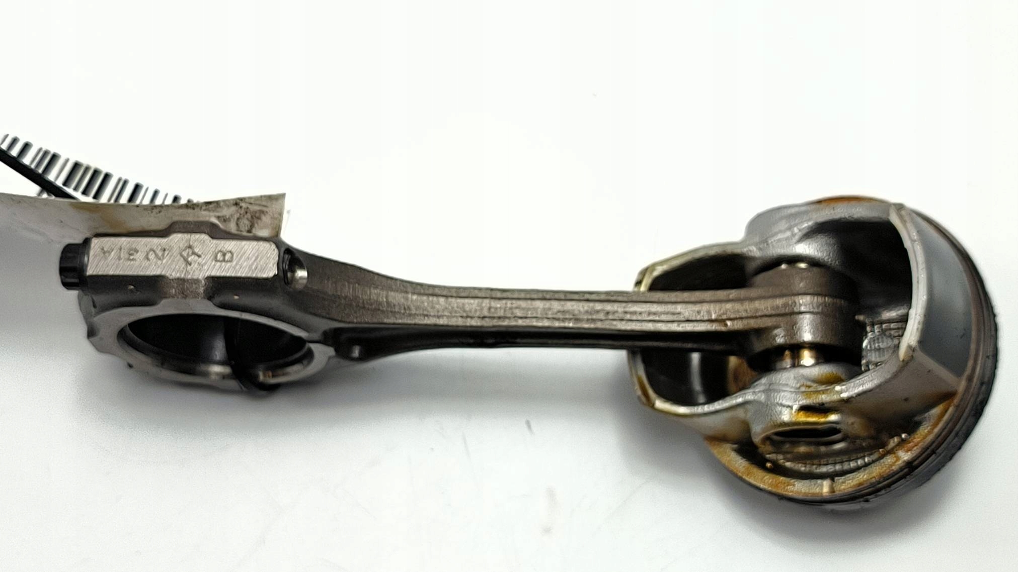 Piston Bielle 1.8 HYBRID TOYOTA COROLLA E21