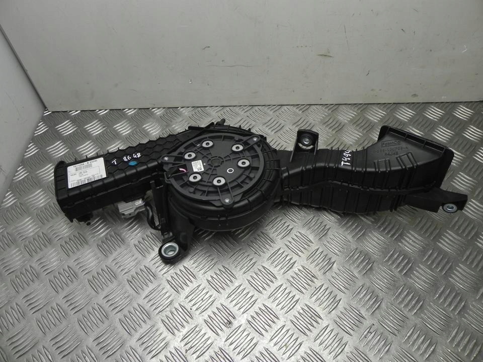 FORD Fusion 17- вентилятор DG98-10C709-AB