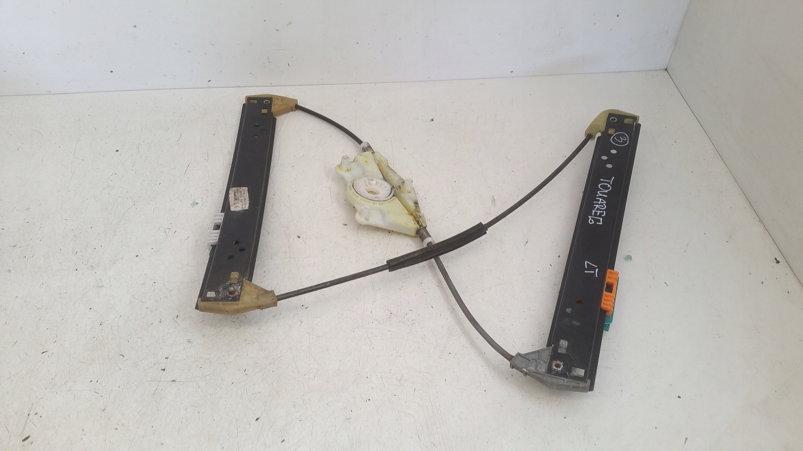 window regulator left rear part 7L0839461F VW Touareg