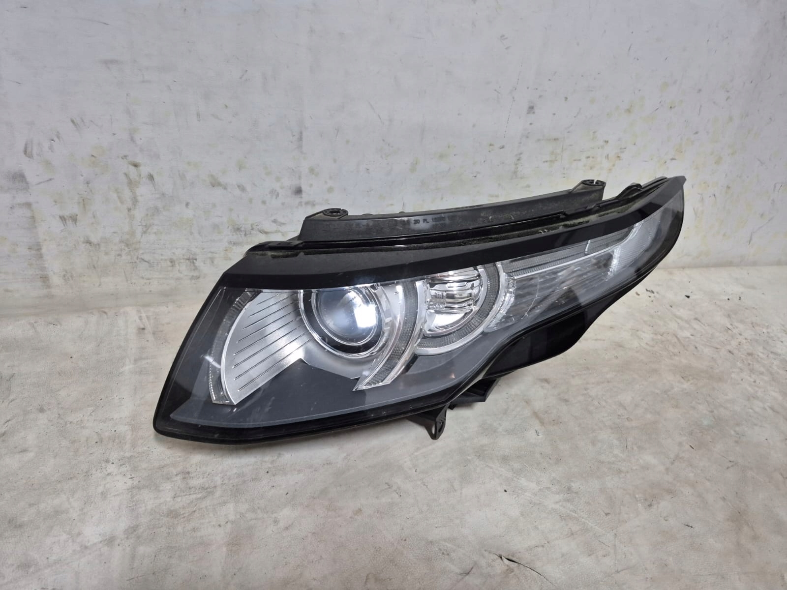 RANGE ROVER EVOQUE and 11- light left front front BI-XENON BJ32-13W030-E