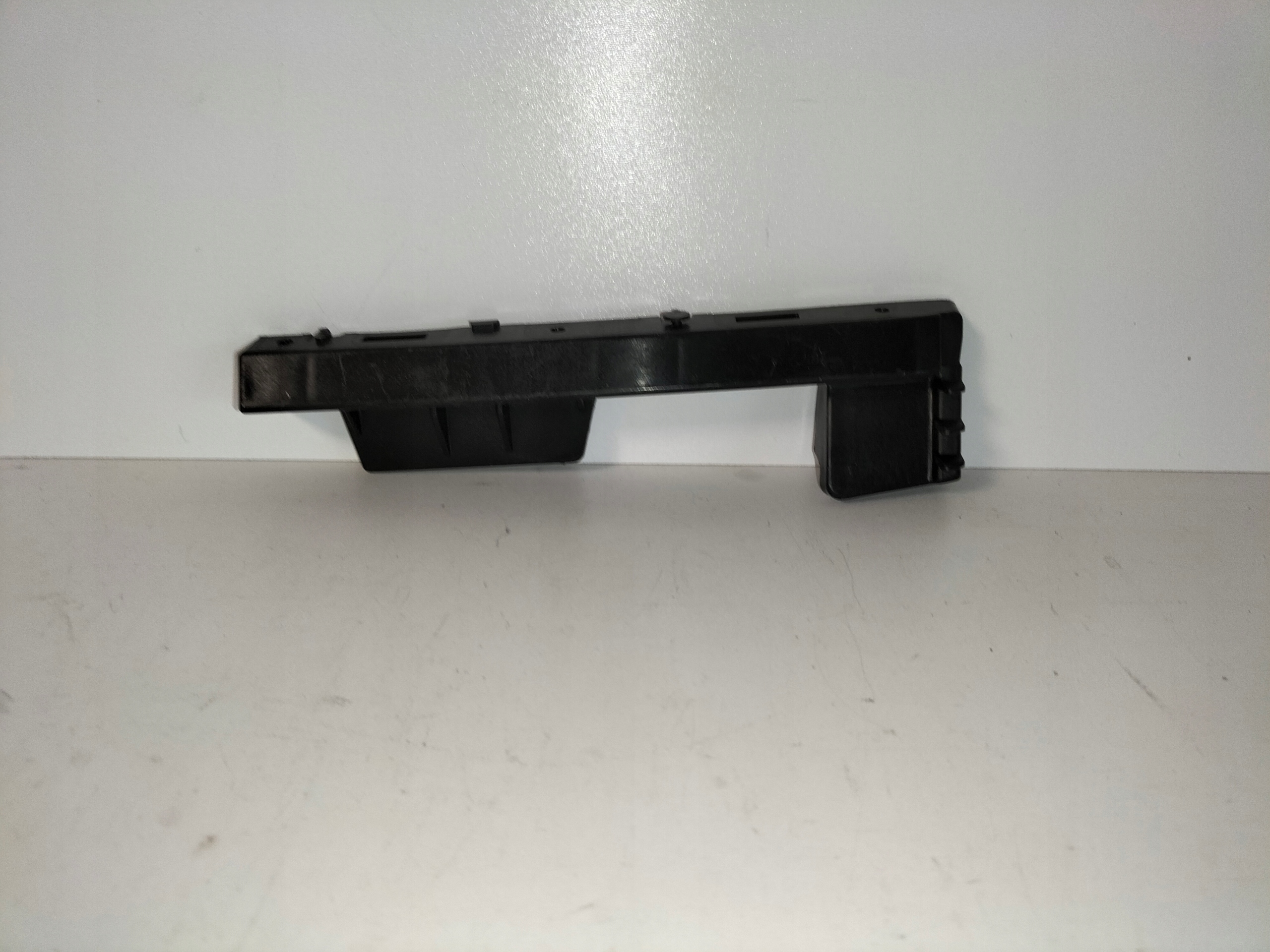support holder grille boczny front right KIA SPORTAGE 5 V LIFT 25