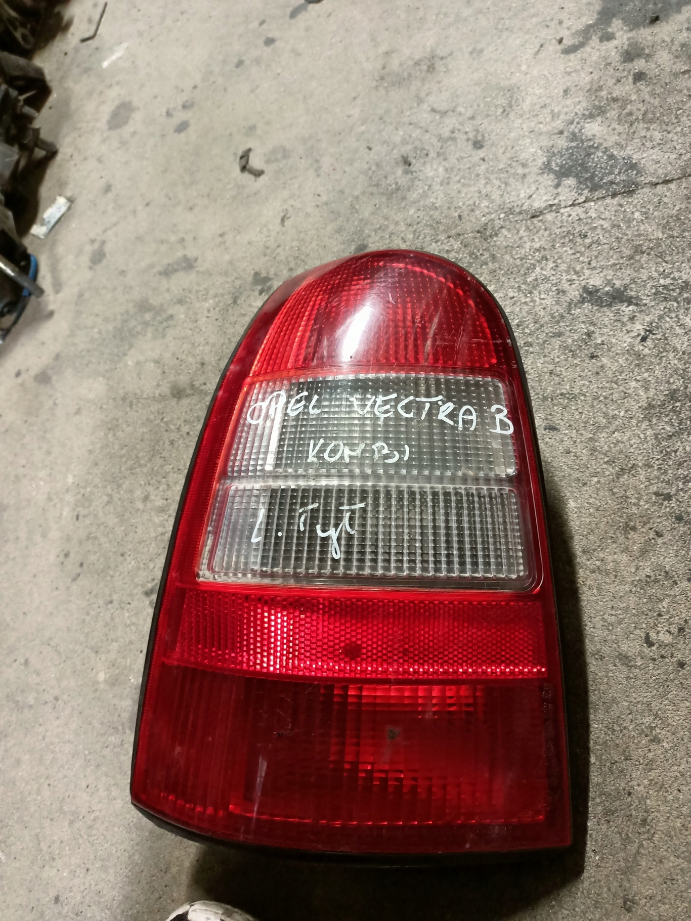 фонарь правый opel Meriva A