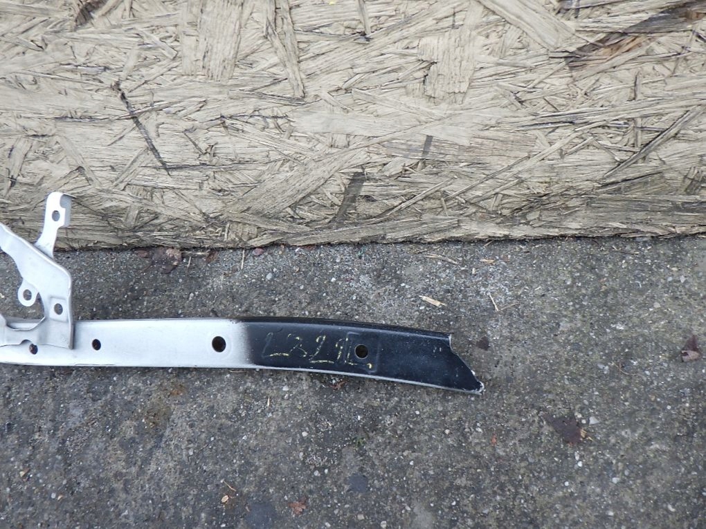 TOYOTA COROLLA E16 13- console bar, wall front