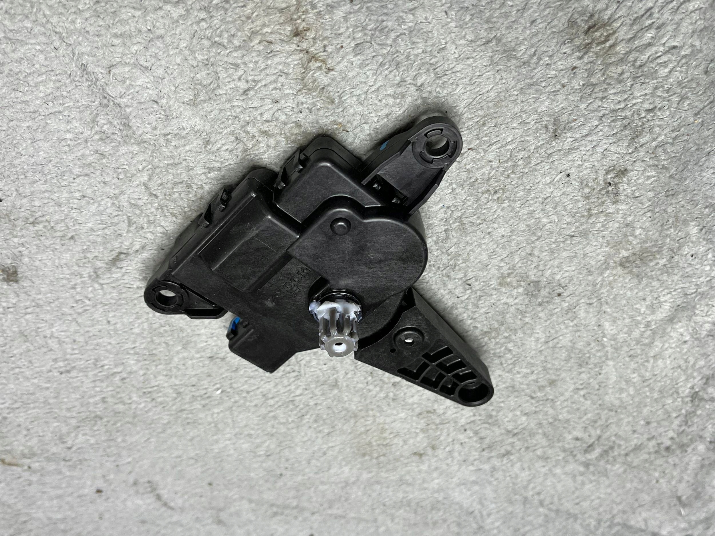 Original ZESPOL SILOWNIKA KIA Niro 97124G2000
