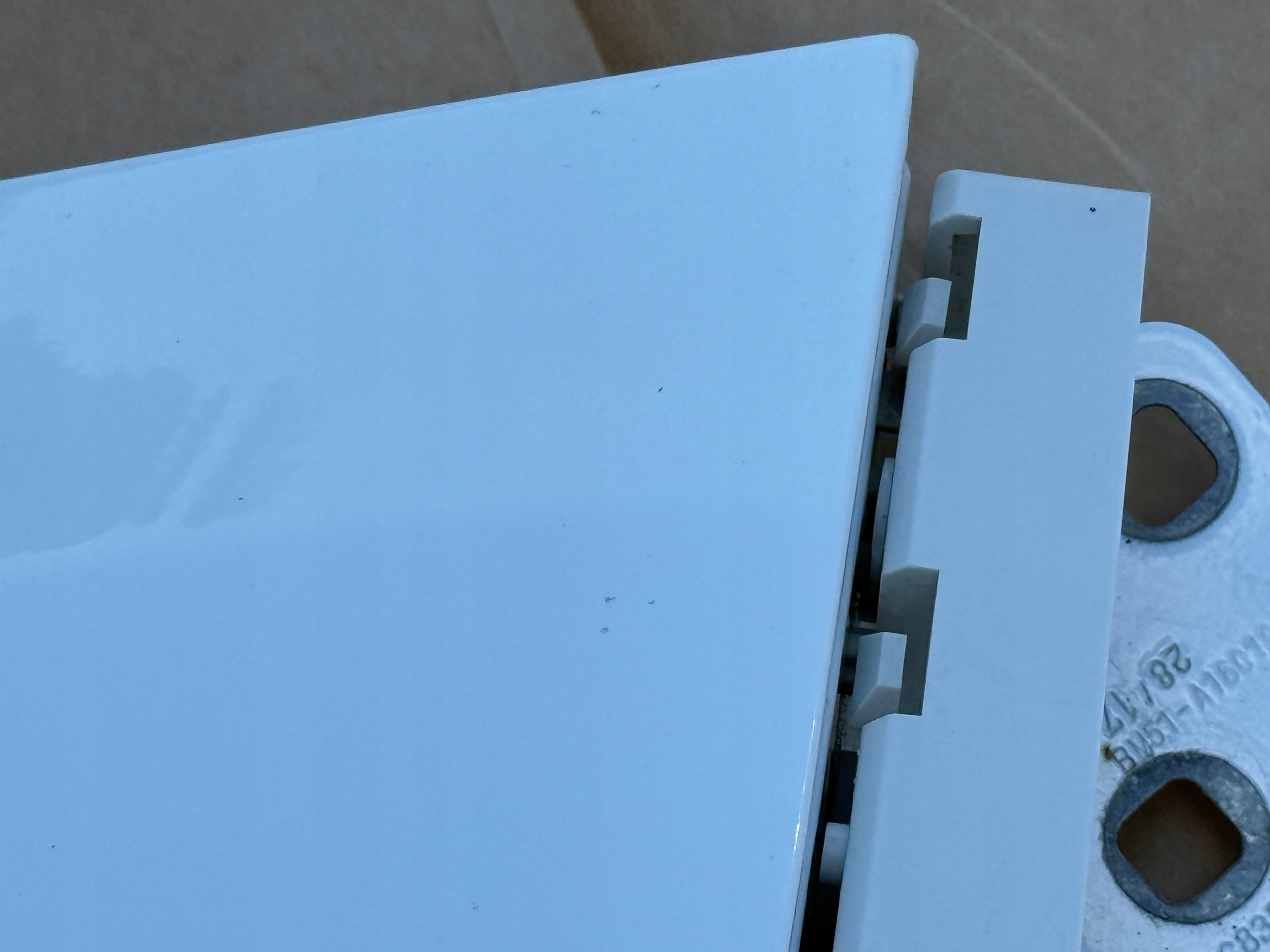 FORD FOCUS MK3 2010-2018 fender front right FROZEN WHITE