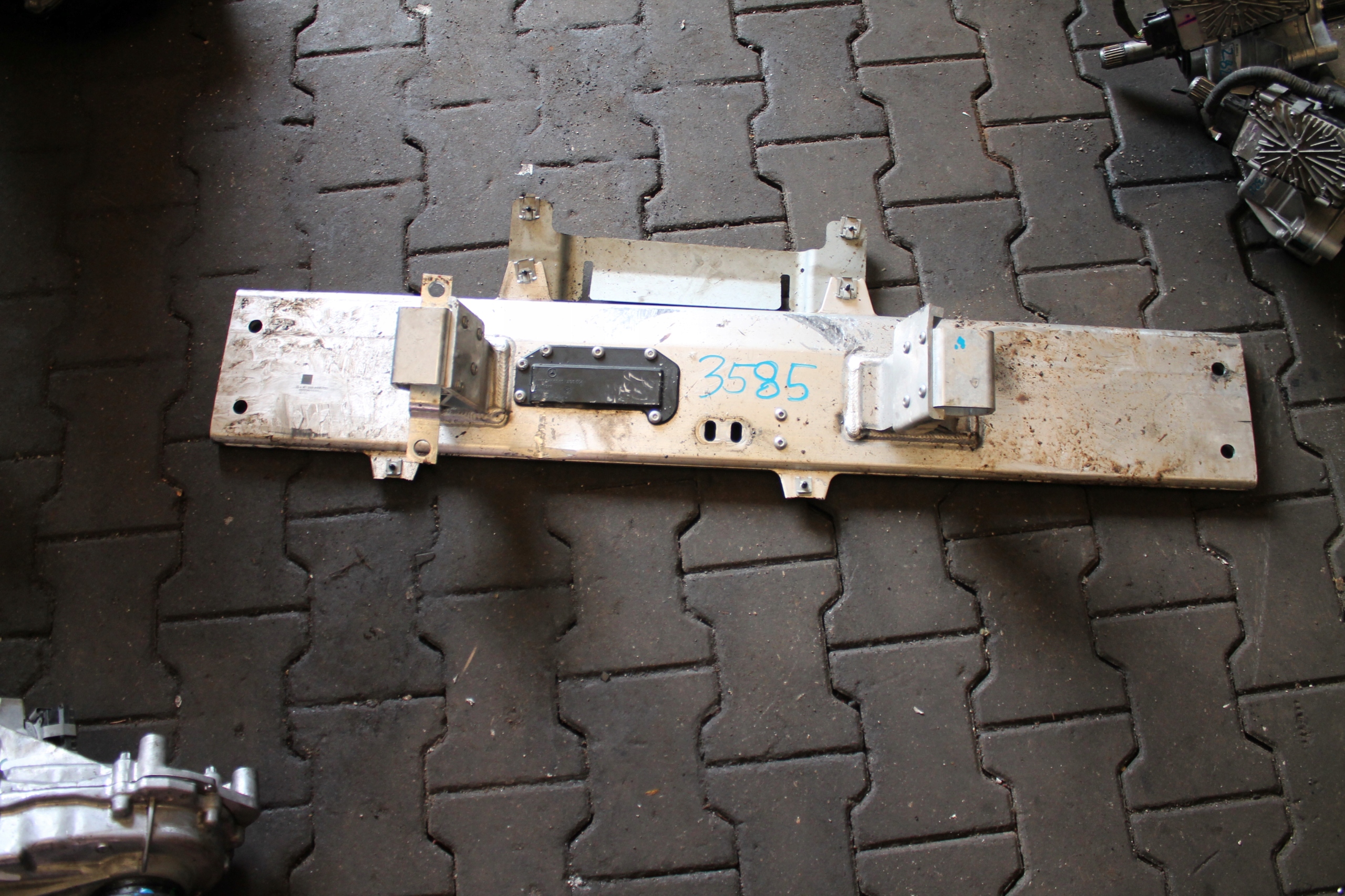 3585. träger Getriebehalter getriebe MERCEDES A1672404900